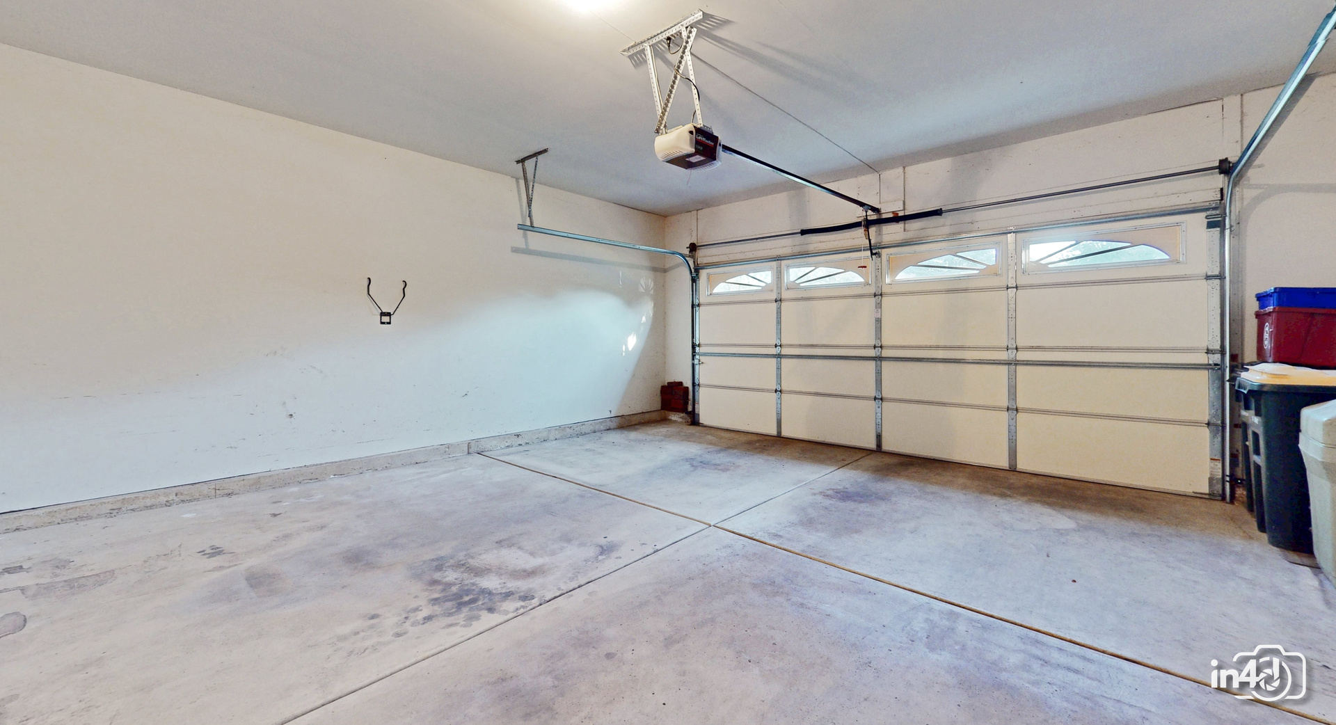 562 Tewksbury Circle, Oswego, IL 60543