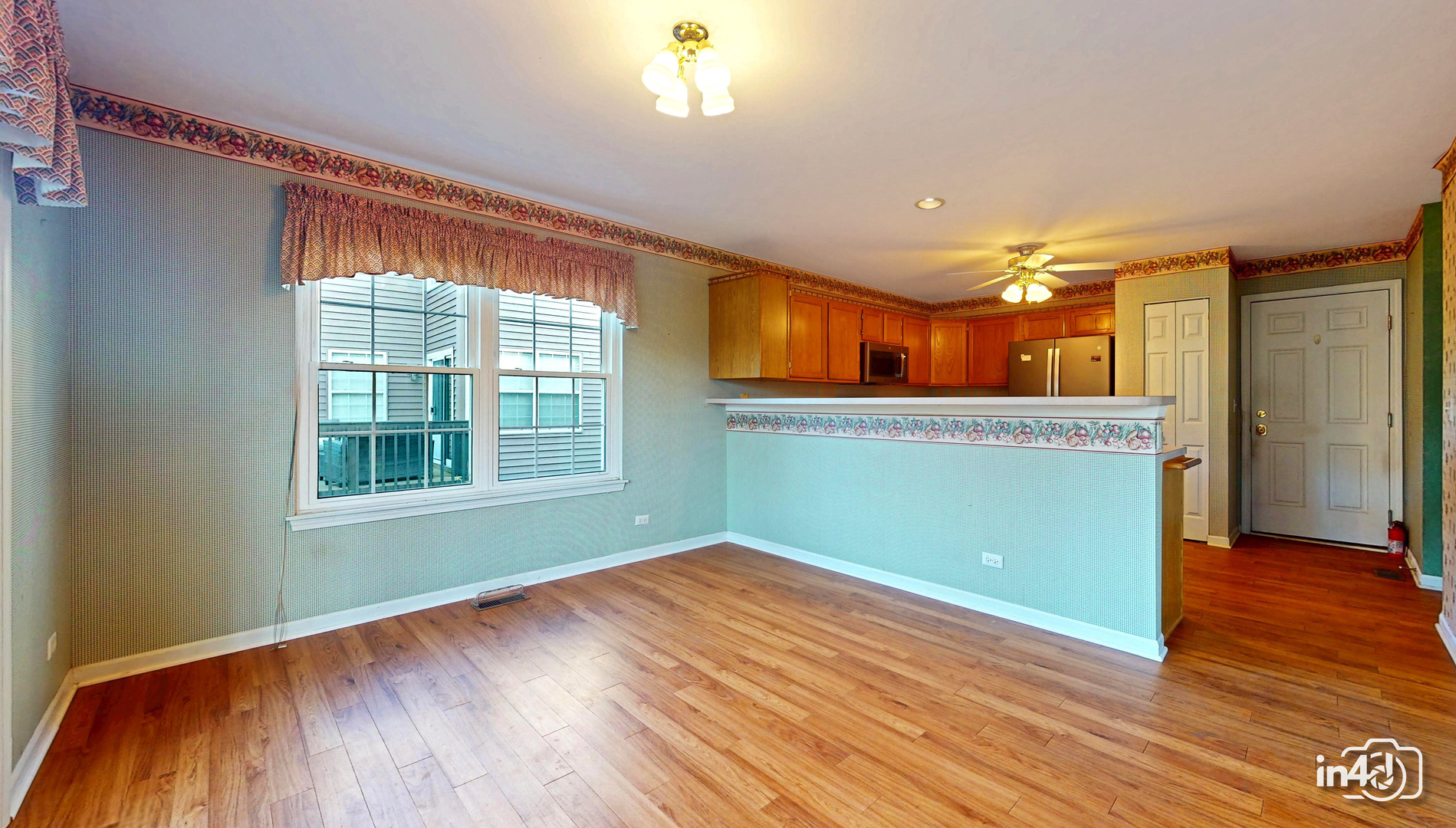 562 Tewksbury Circle, Oswego, IL 60543