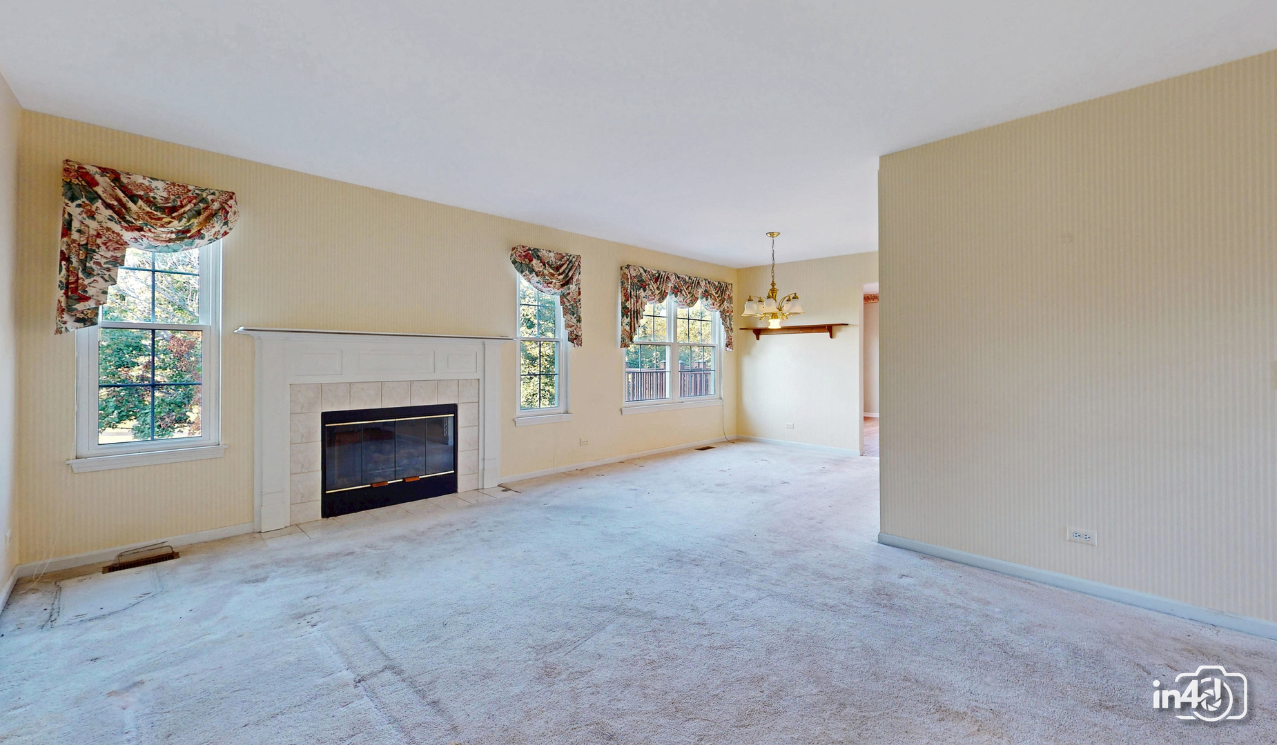 562 Tewksbury Circle, Oswego, IL 60543