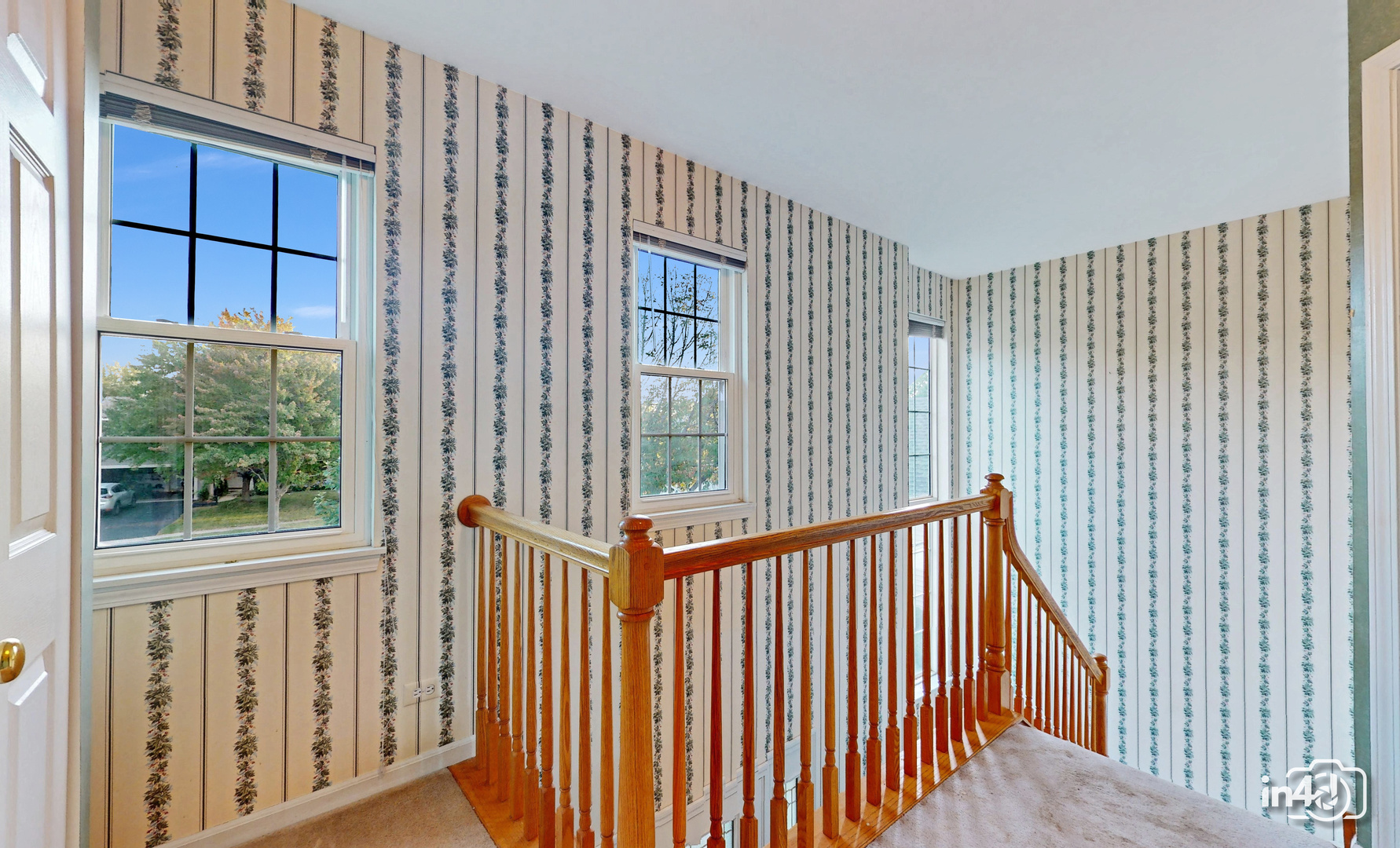 562 Tewksbury Circle, Oswego, IL 60543