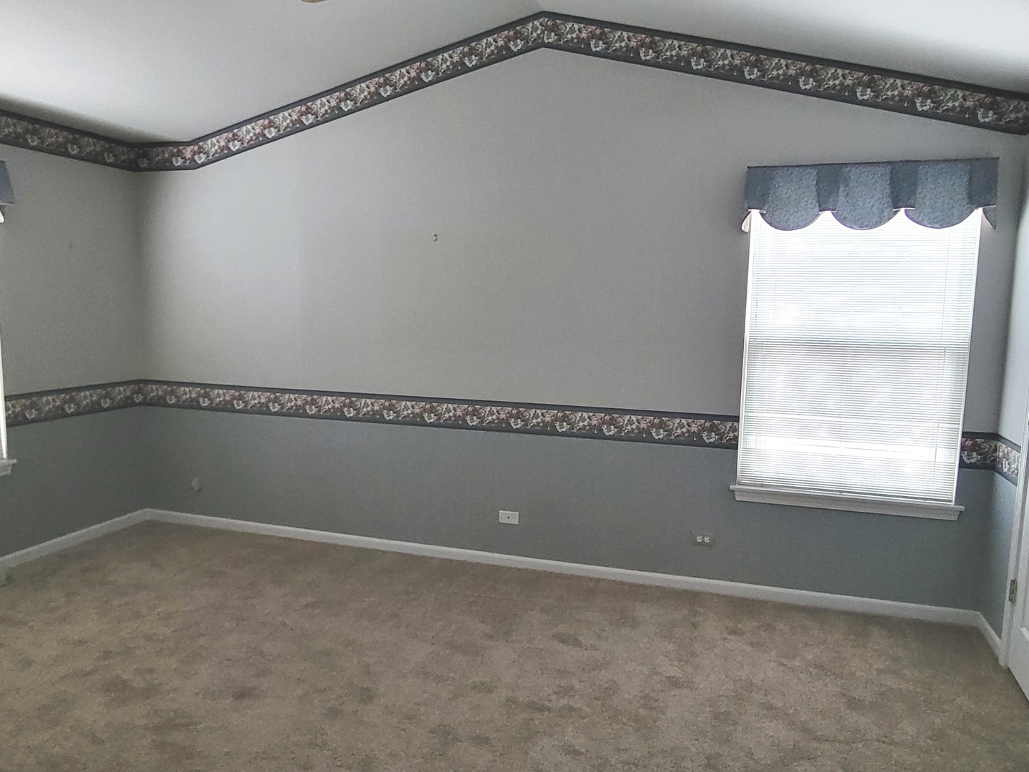 562 Tewksbury Circle, Oswego, IL 60543