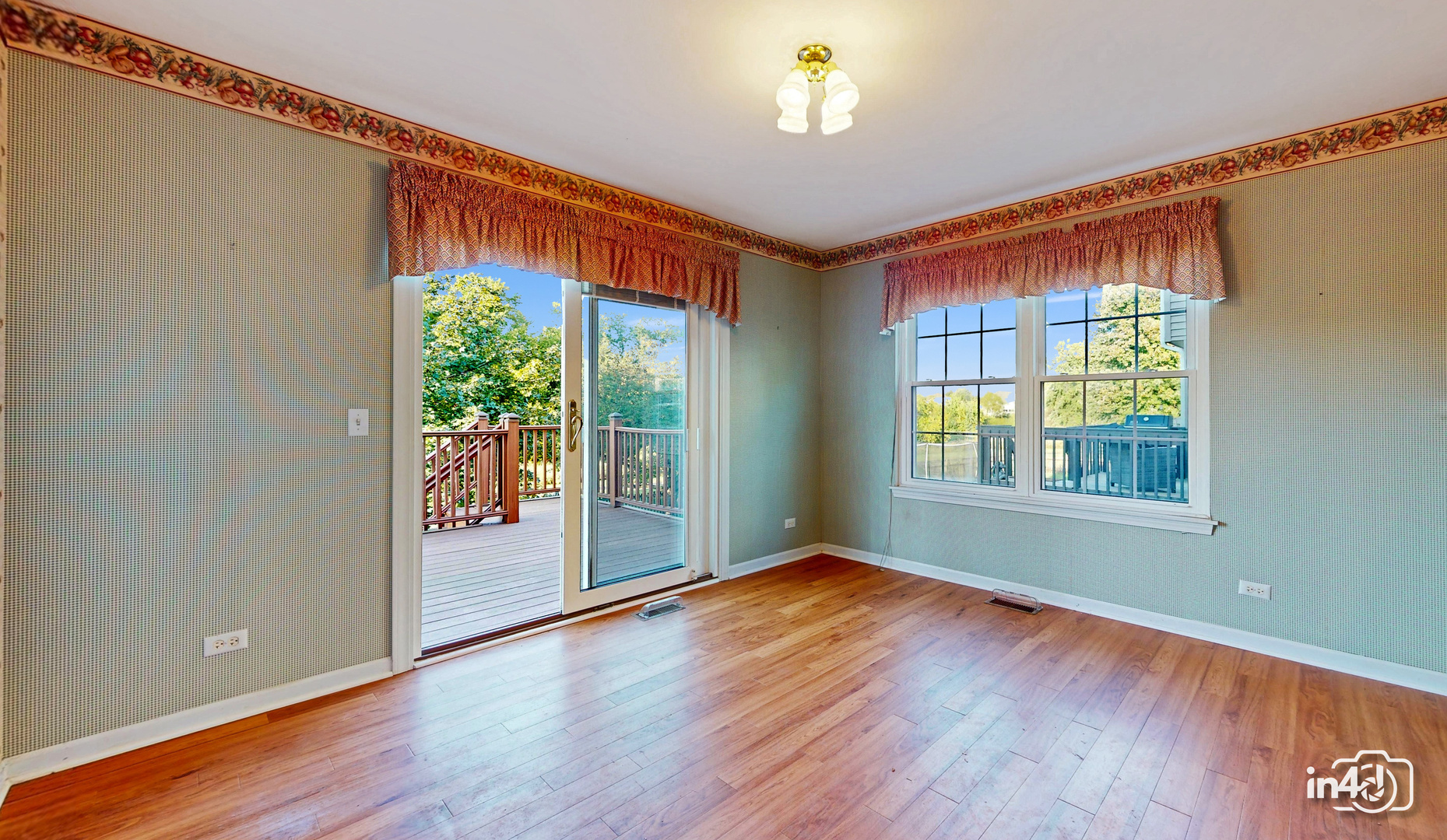 562 Tewksbury Circle, Oswego, IL 60543