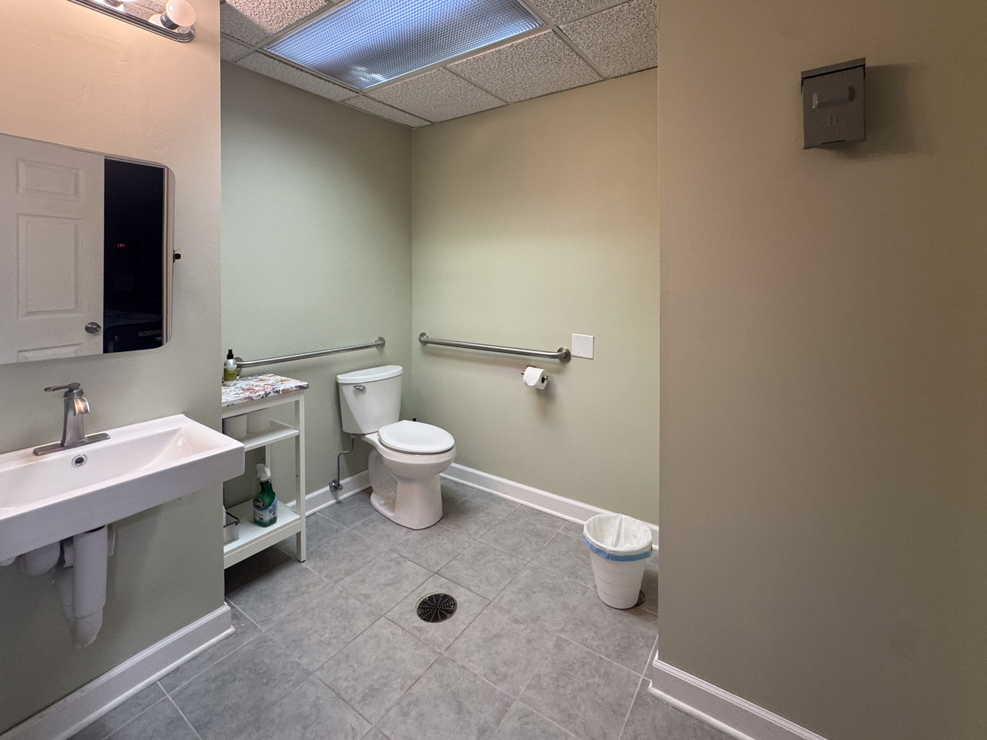 2020 Dean Street #E-D2, St. Charles, IL 60174