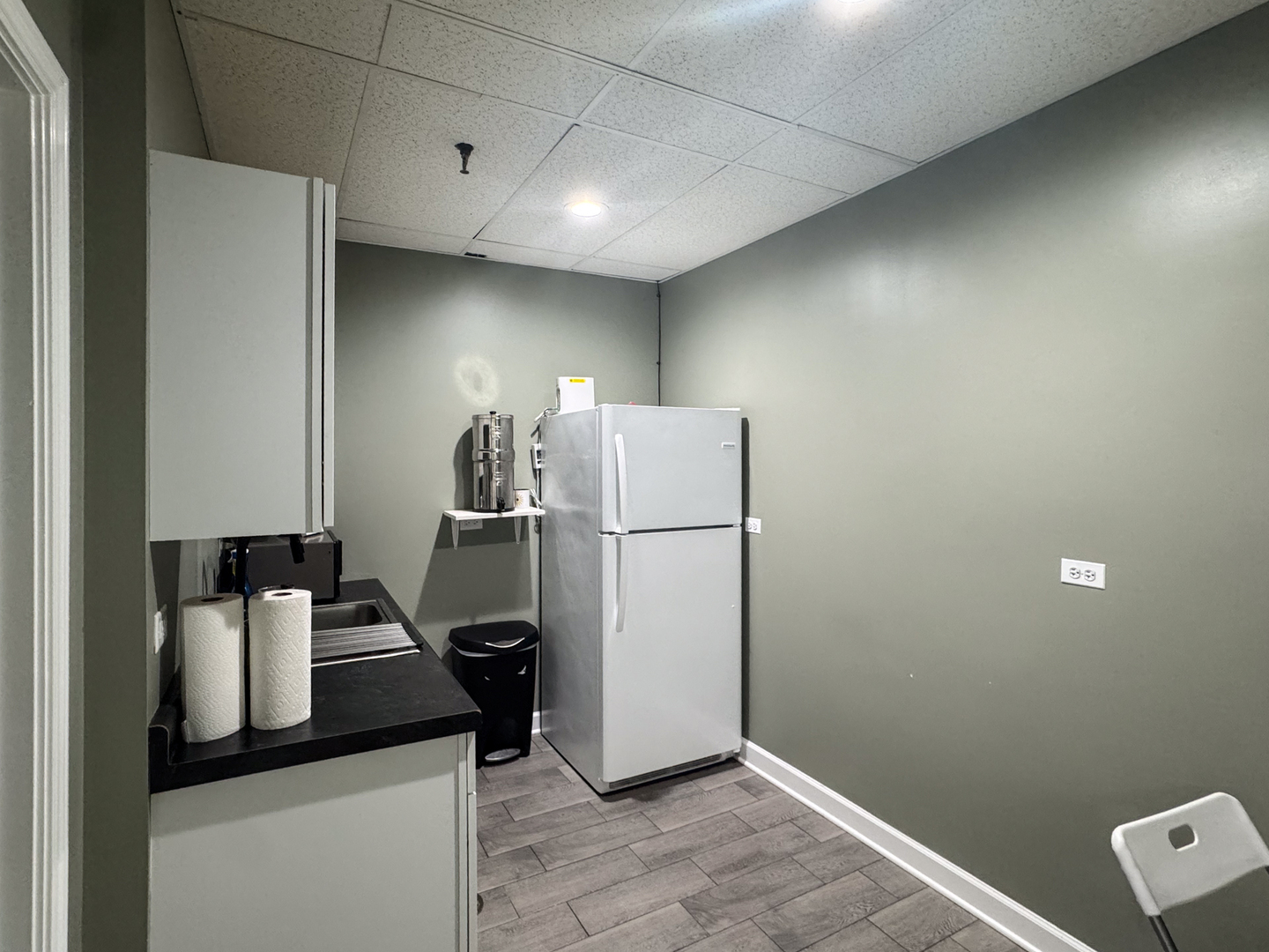 2020 Dean Street #E-D2, St. Charles, IL 60174