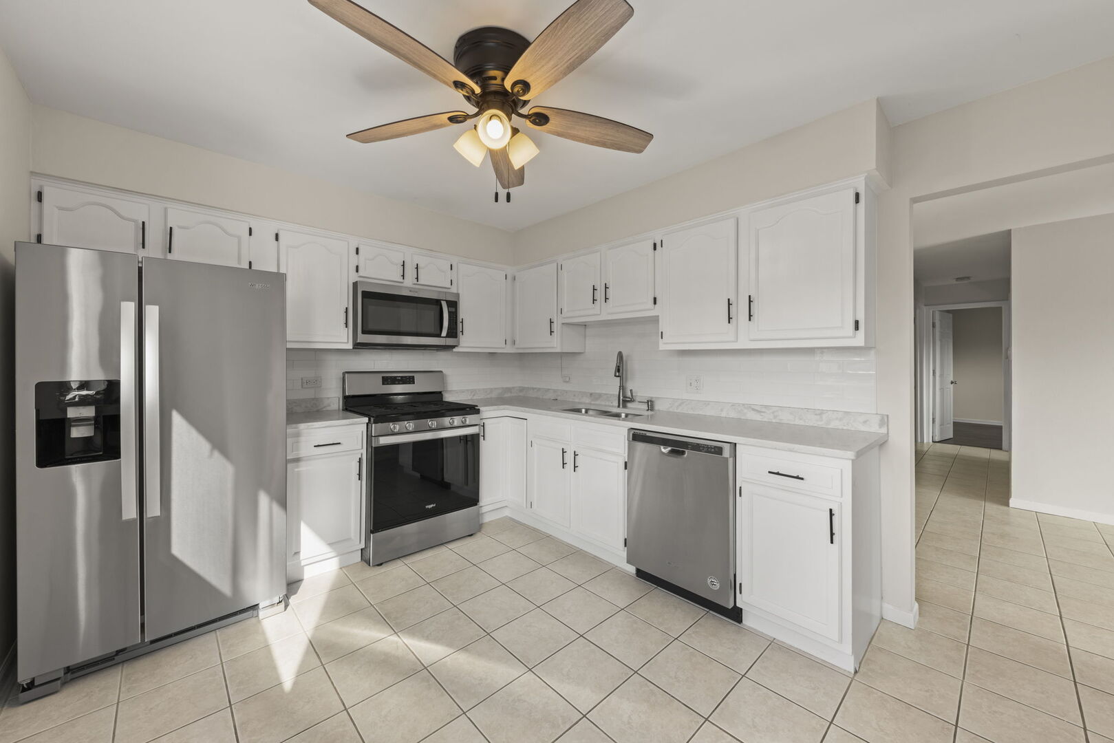 1577 Jill Court #201, Glendale Heights, IL 60139