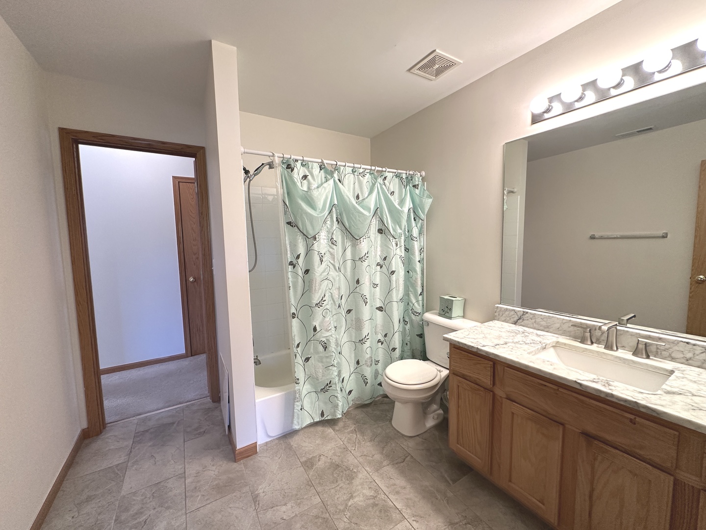 3503 Blue Ridge Court #3503, Carpentersville, IL 60110