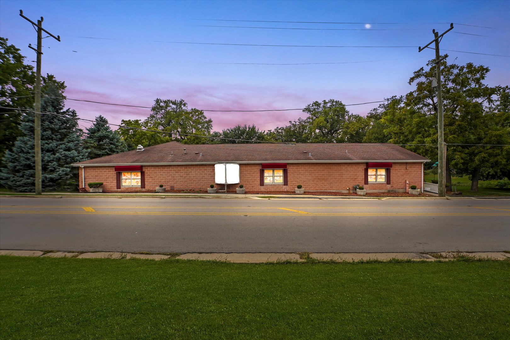 1274 Main Street, Crete, IL 60417