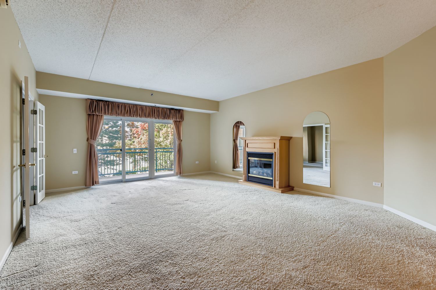 100 W Roosevelt Avenue #201, Bensenville, IL 60106