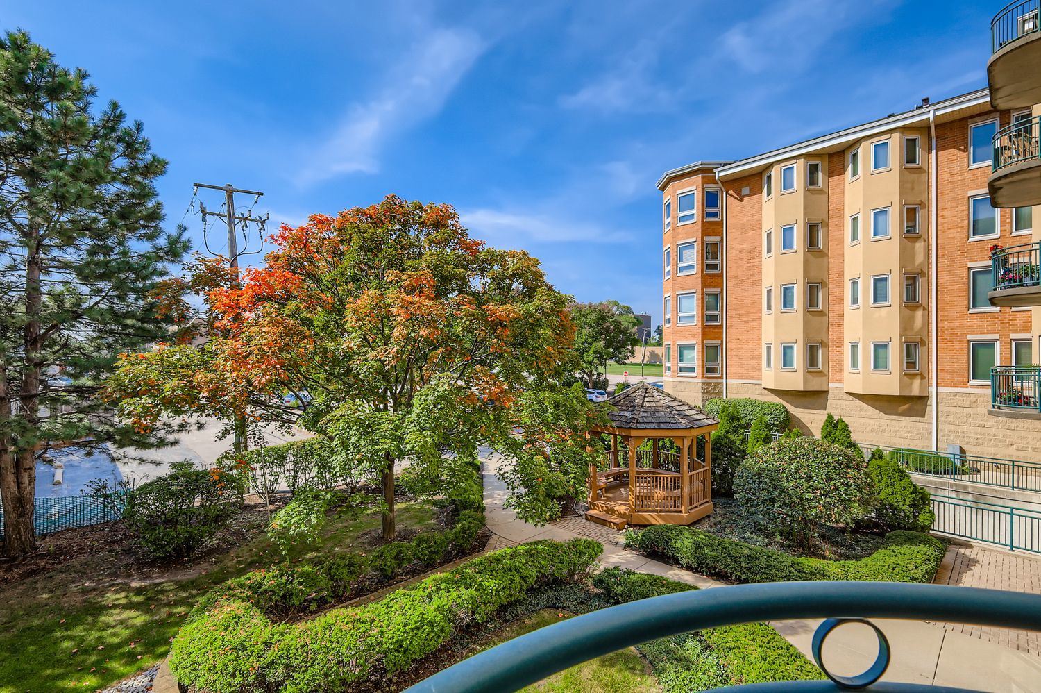 100 W Roosevelt Avenue #201, Bensenville, IL 60106