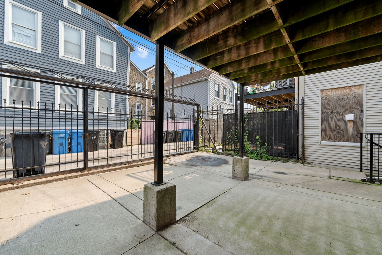 1028 W 20th Place #1, Chicago, IL 60608