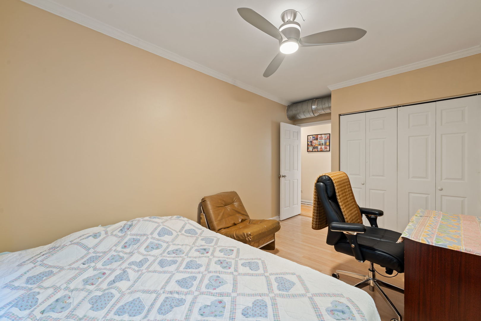 1028 W 20th Place #1, Chicago, IL 60608
