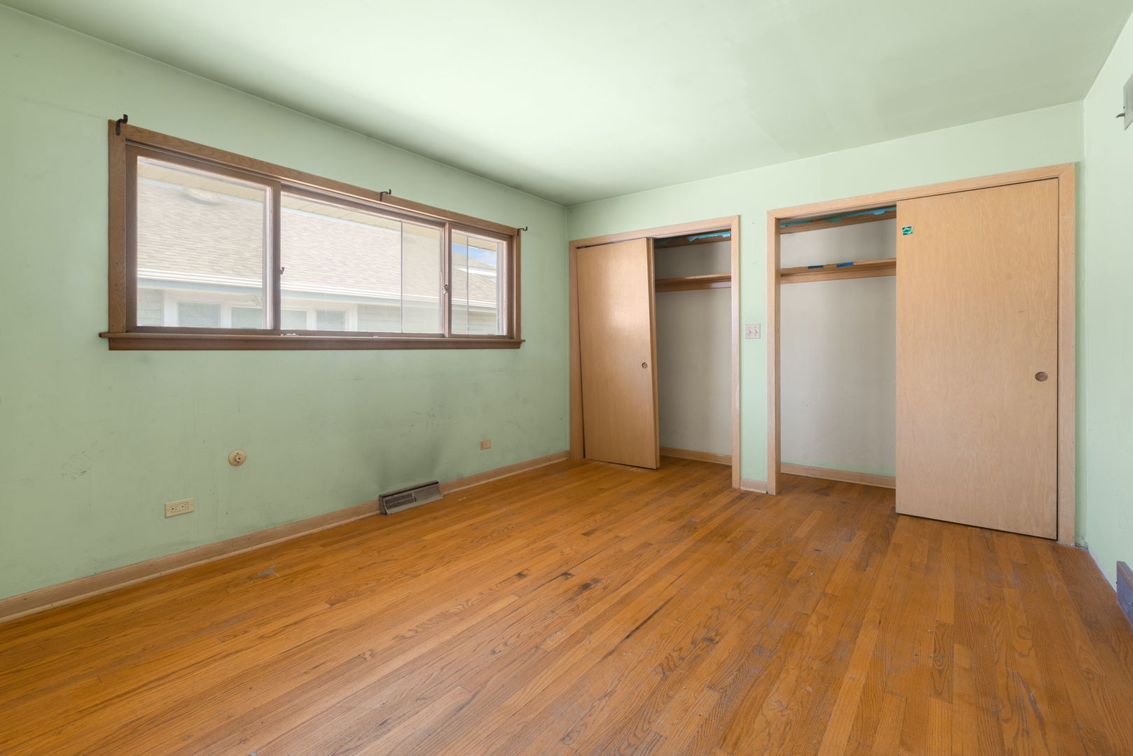 1410 N 34th Avenue, Melrose Park, IL 60160
