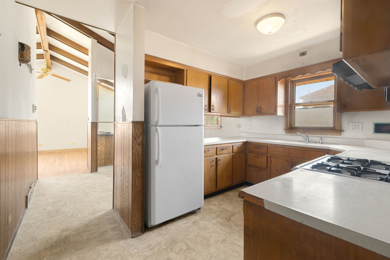 1410 N 34th Avenue, Melrose Park, IL 60160