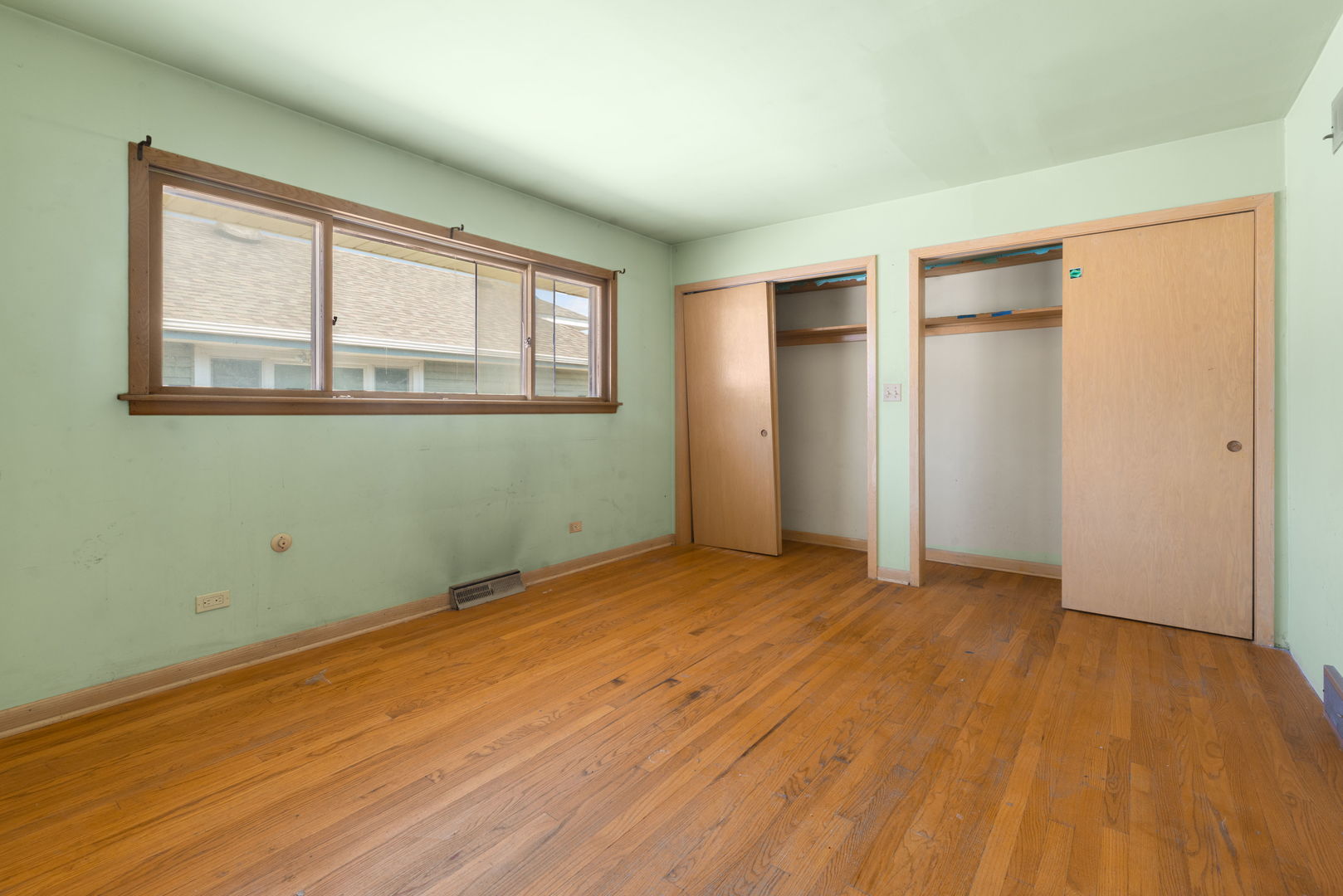 1410 N 34th Avenue, Melrose Park, IL 60160