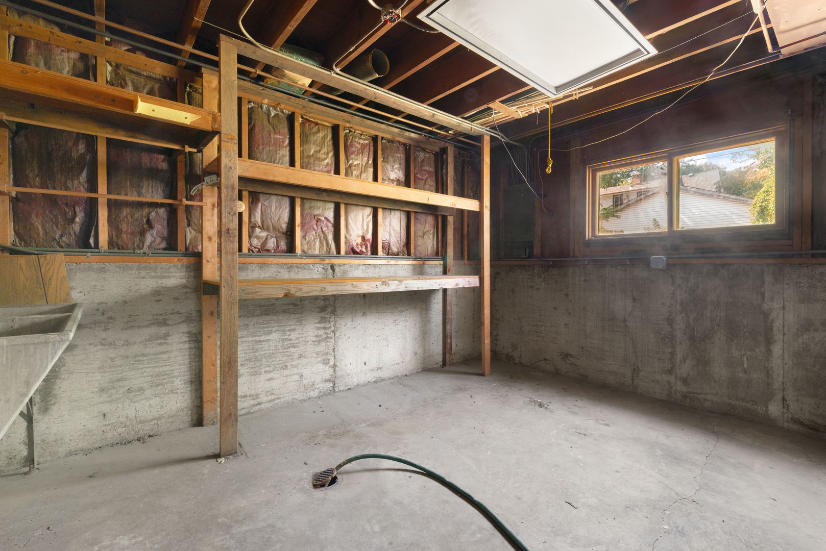 1410 N 34th Avenue, Melrose Park, IL 60160