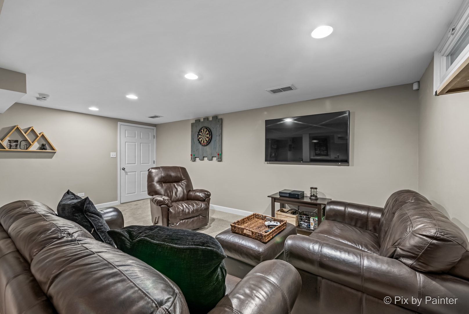2018 W Oakleaf Drive, McHenry, IL 60051