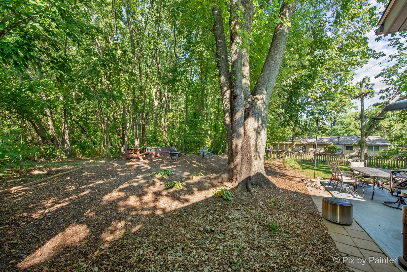 2018 W Oakleaf Drive, McHenry, IL 60051