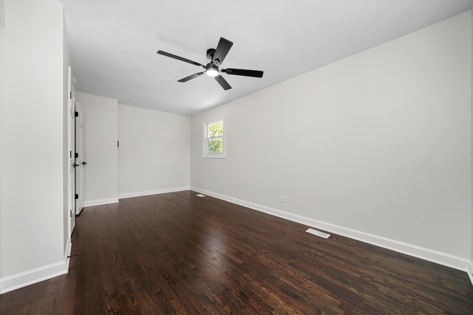 21811 Clyde Avenue, Sauk Village, IL 60411