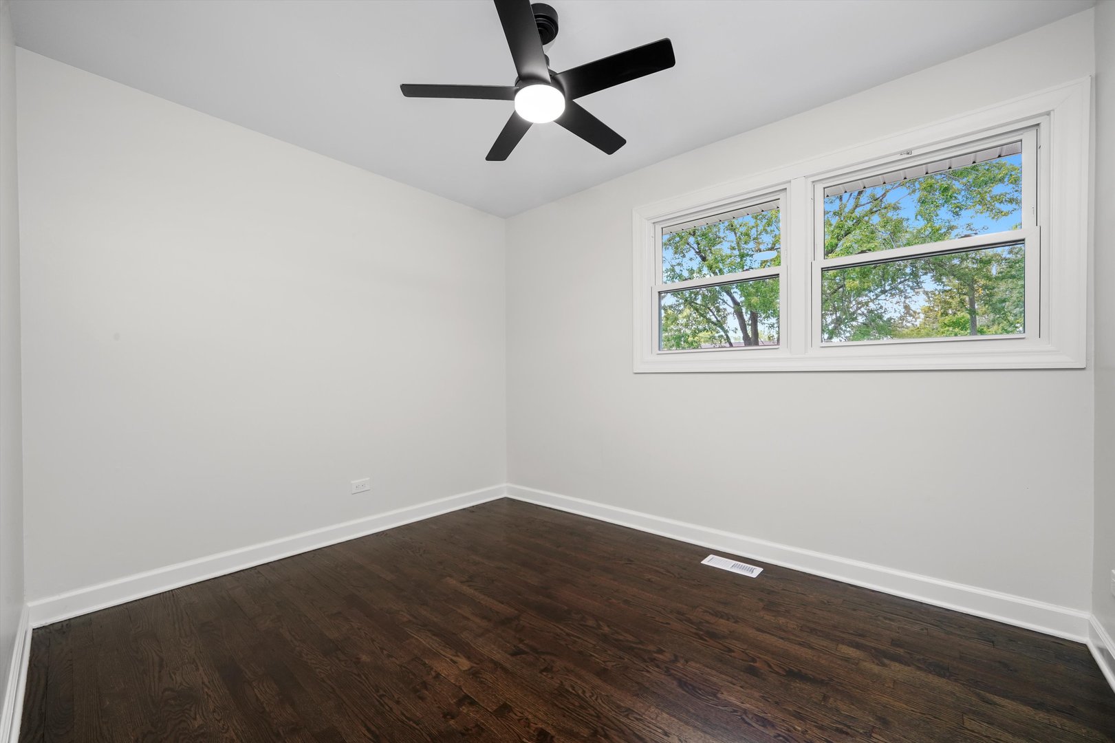21811 Clyde Avenue, Sauk Village, IL 60411