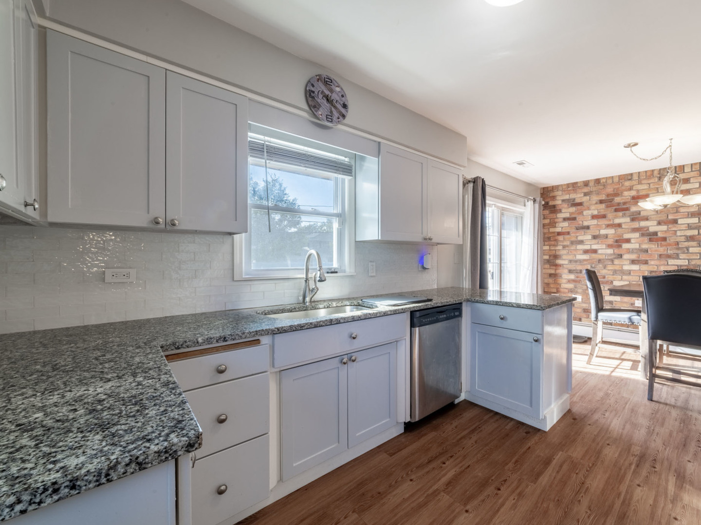 18010 Oakley Avenue, Lansing, IL 60438