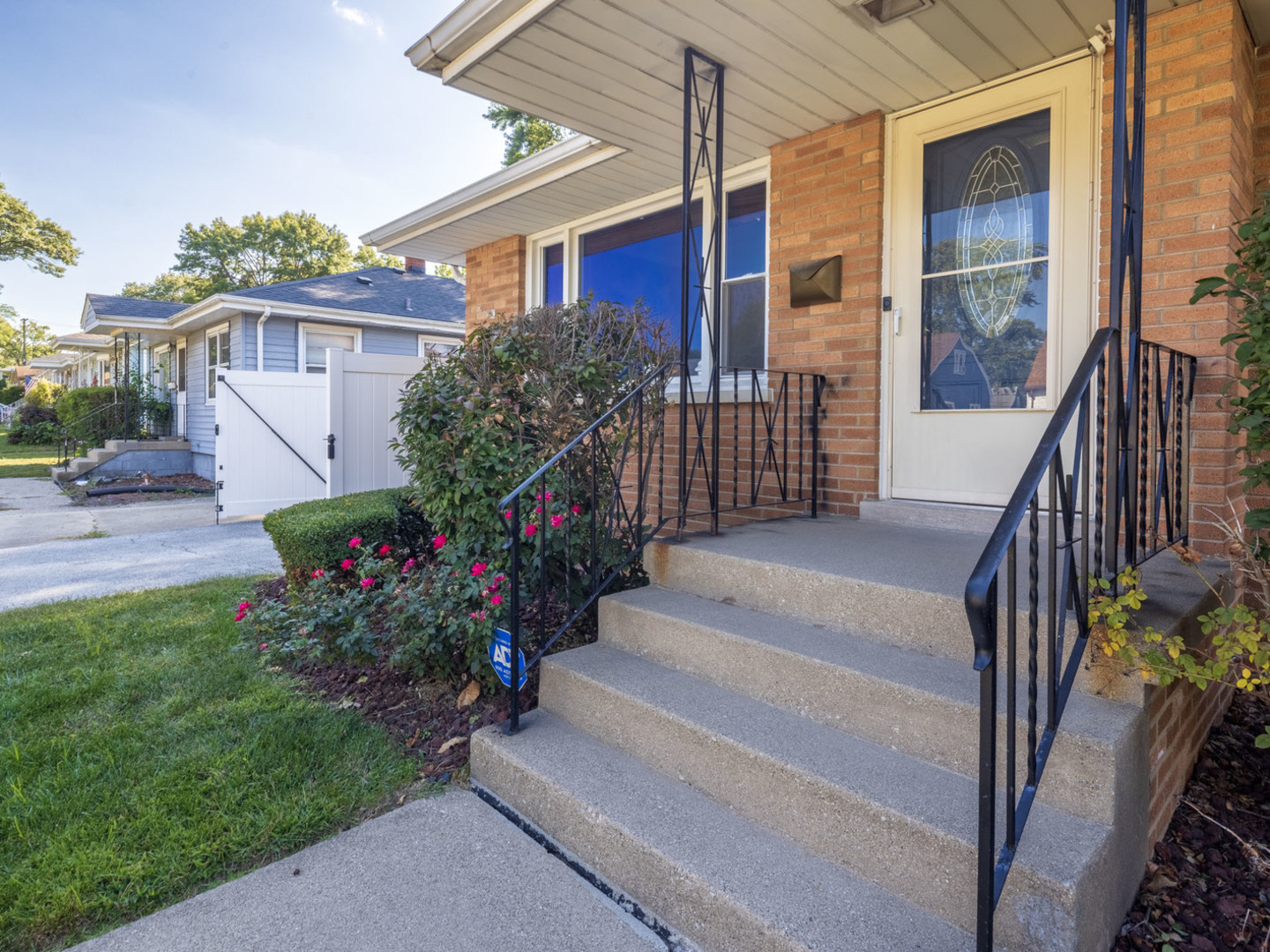 18010 Oakley Avenue, Lansing, IL 60438