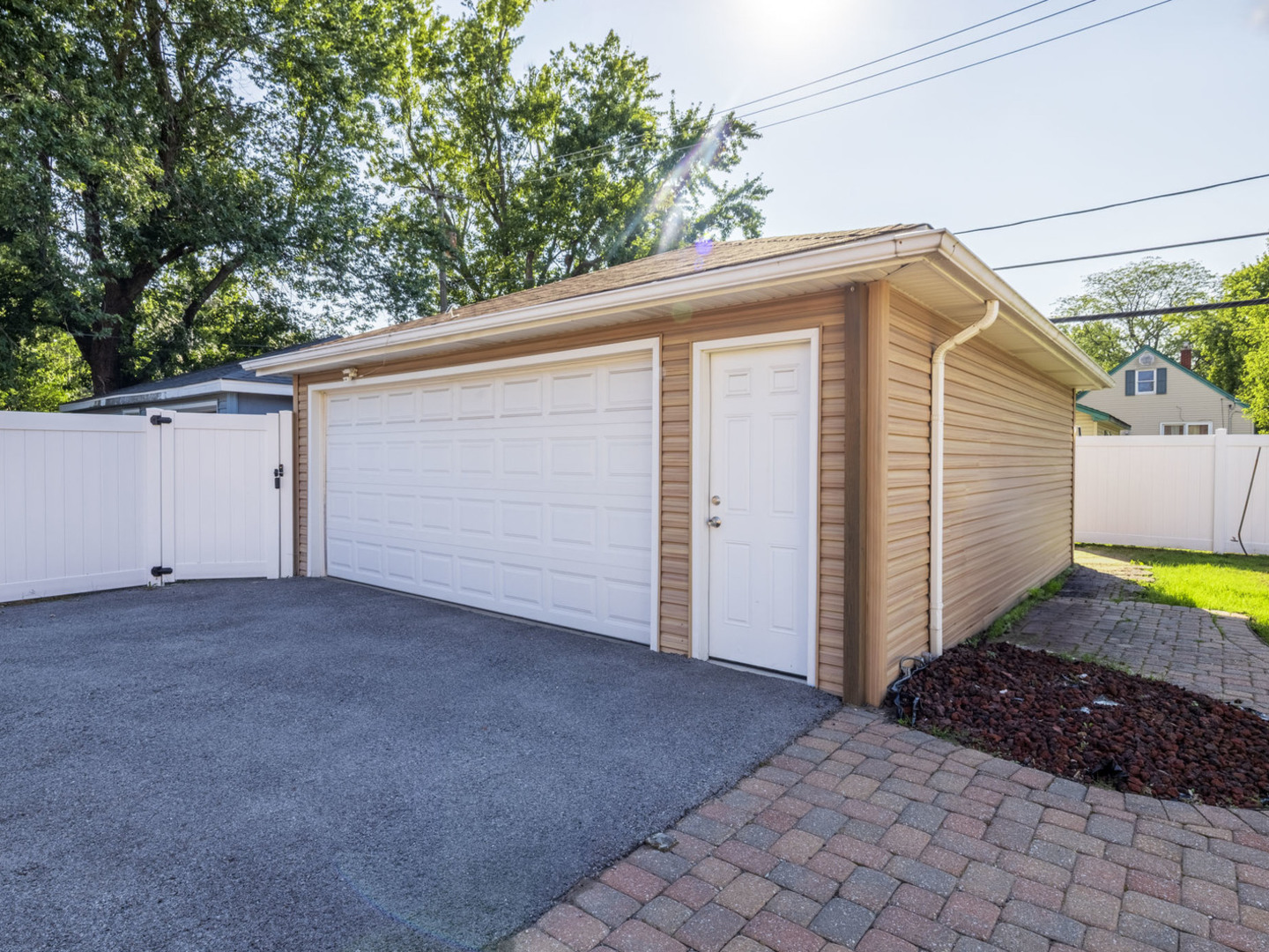 18010 Oakley Avenue, Lansing, IL 60438