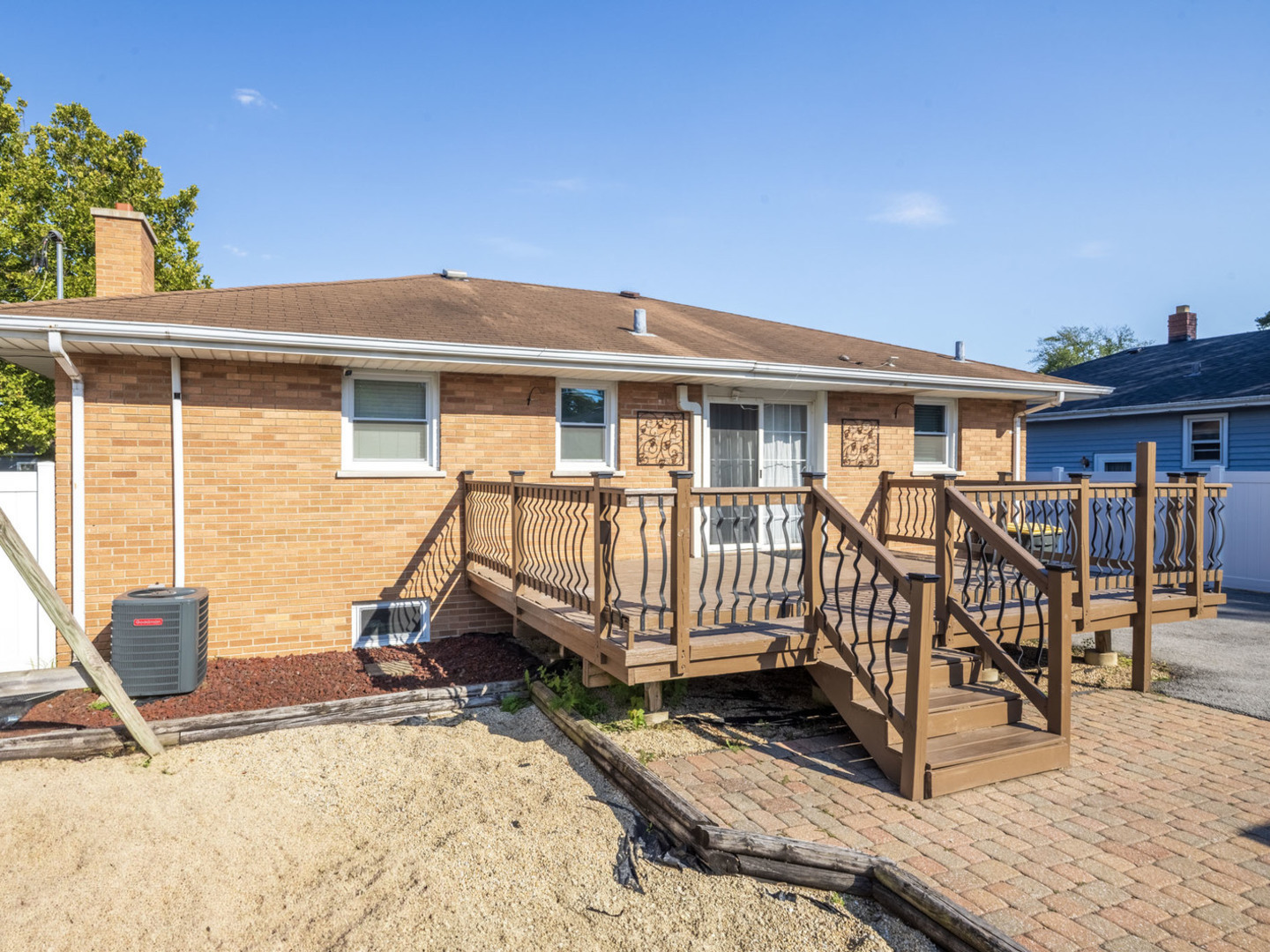 18010 Oakley Avenue, Lansing, IL 60438