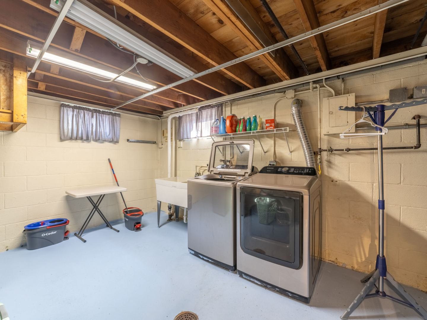 18010 Oakley Avenue, Lansing, IL 60438