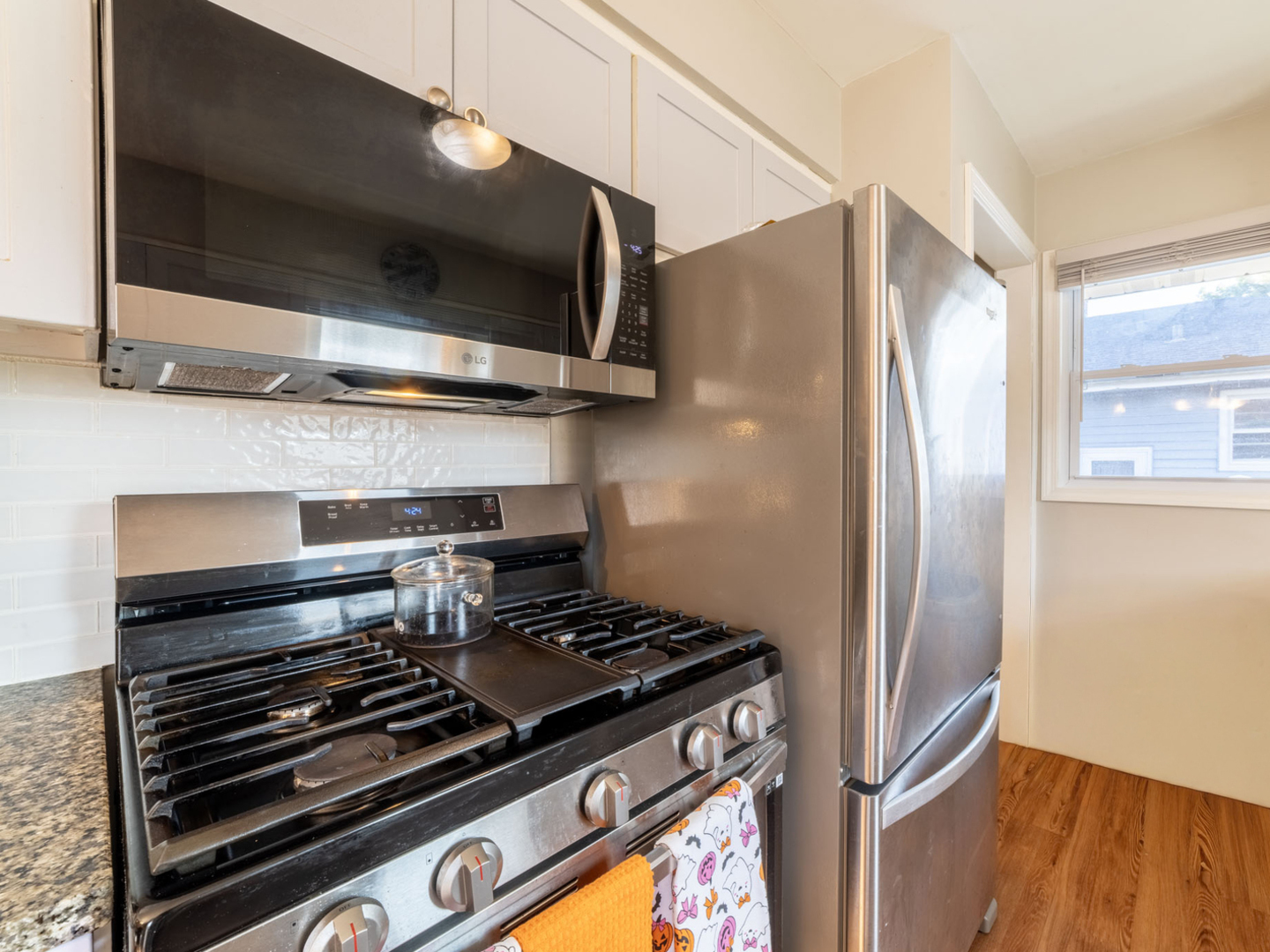 18010 Oakley Avenue, Lansing, IL 60438