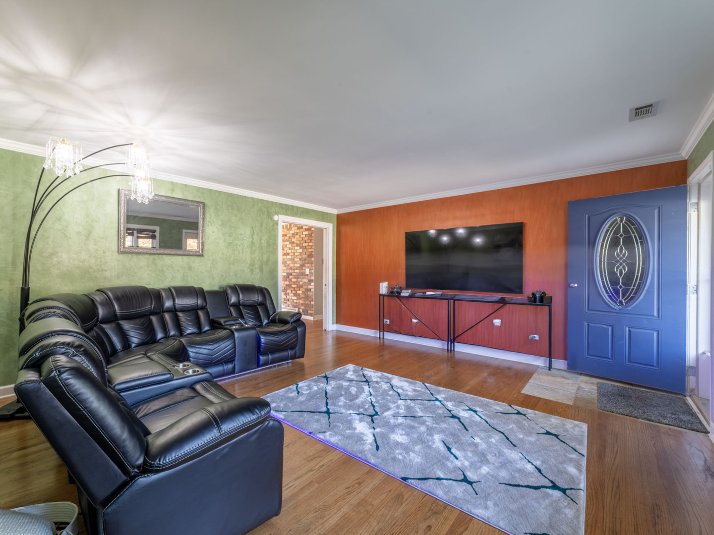 18010 Oakley Avenue, Lansing, IL 60438