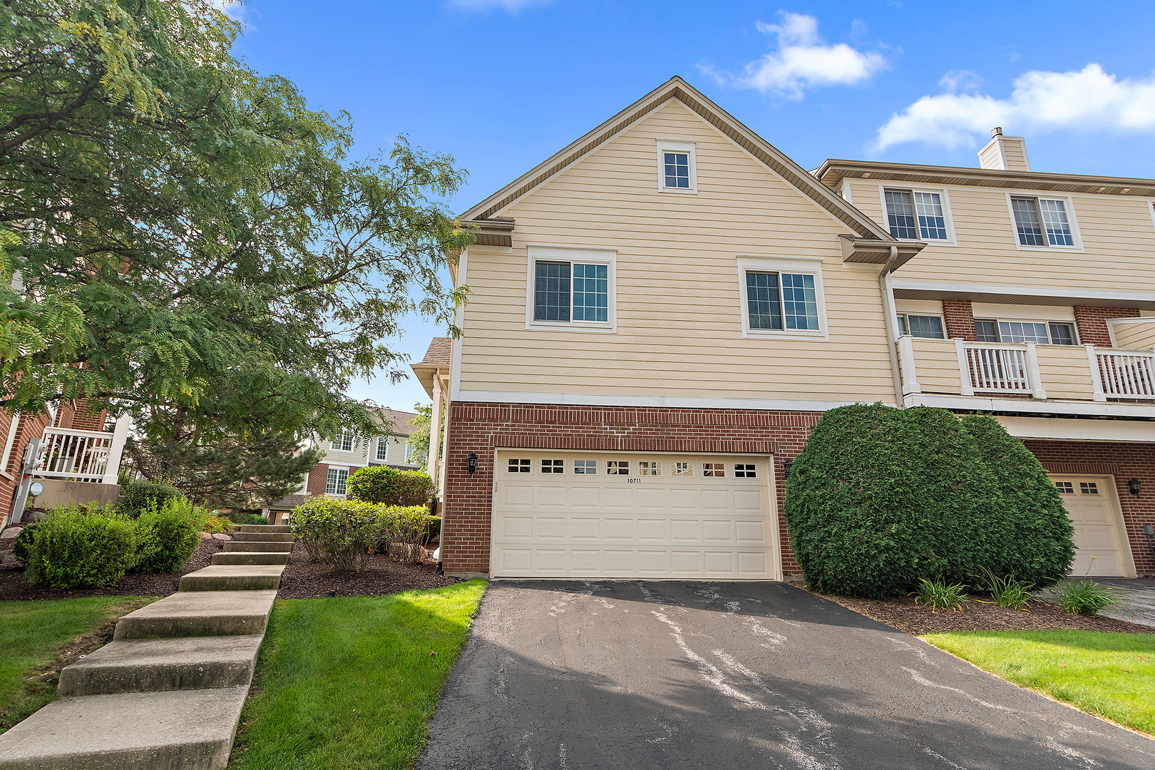 10711 Gigi Drive, Orland Park, IL 60462