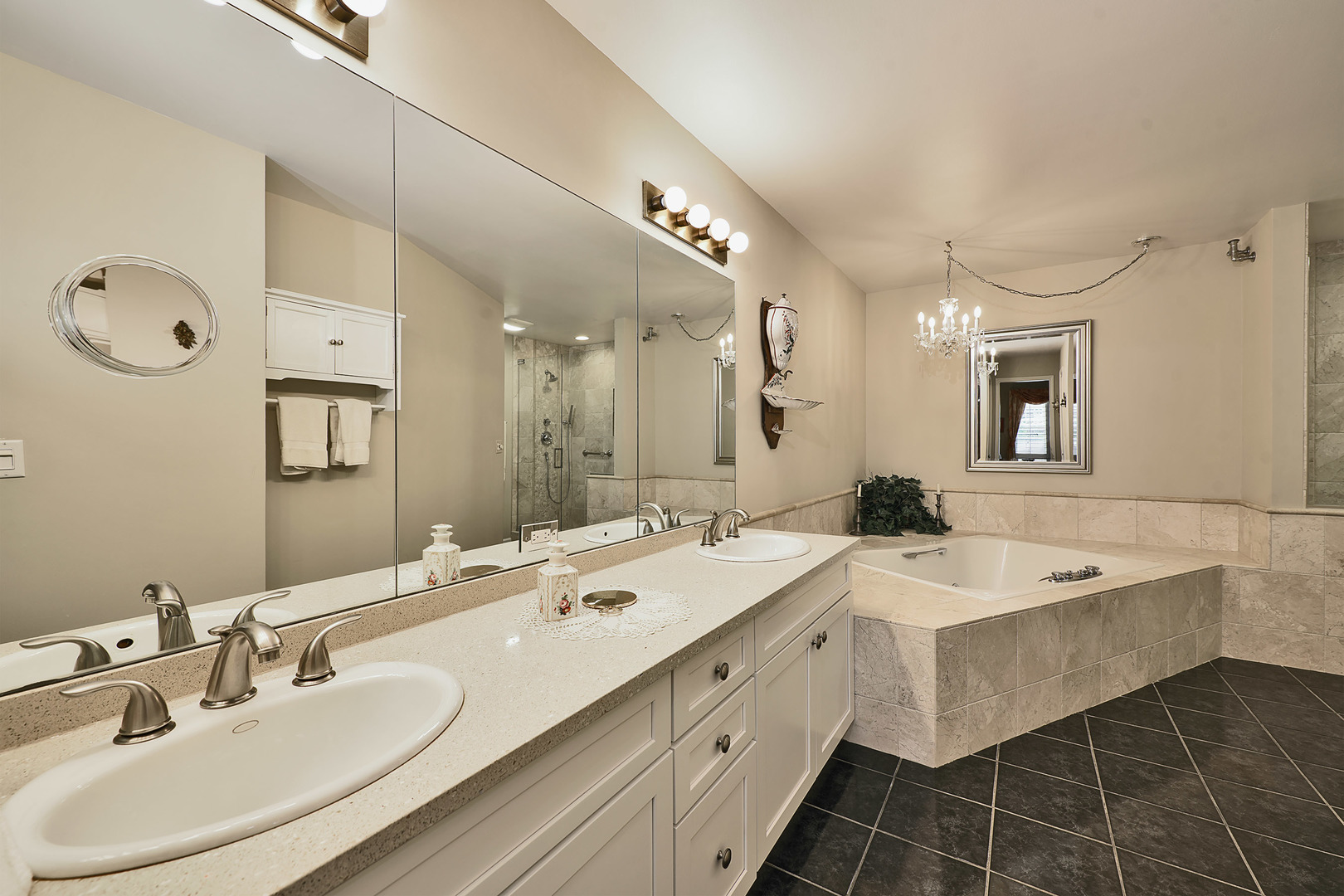 112 Kilchurn Lane, Inverness, IL 60067
