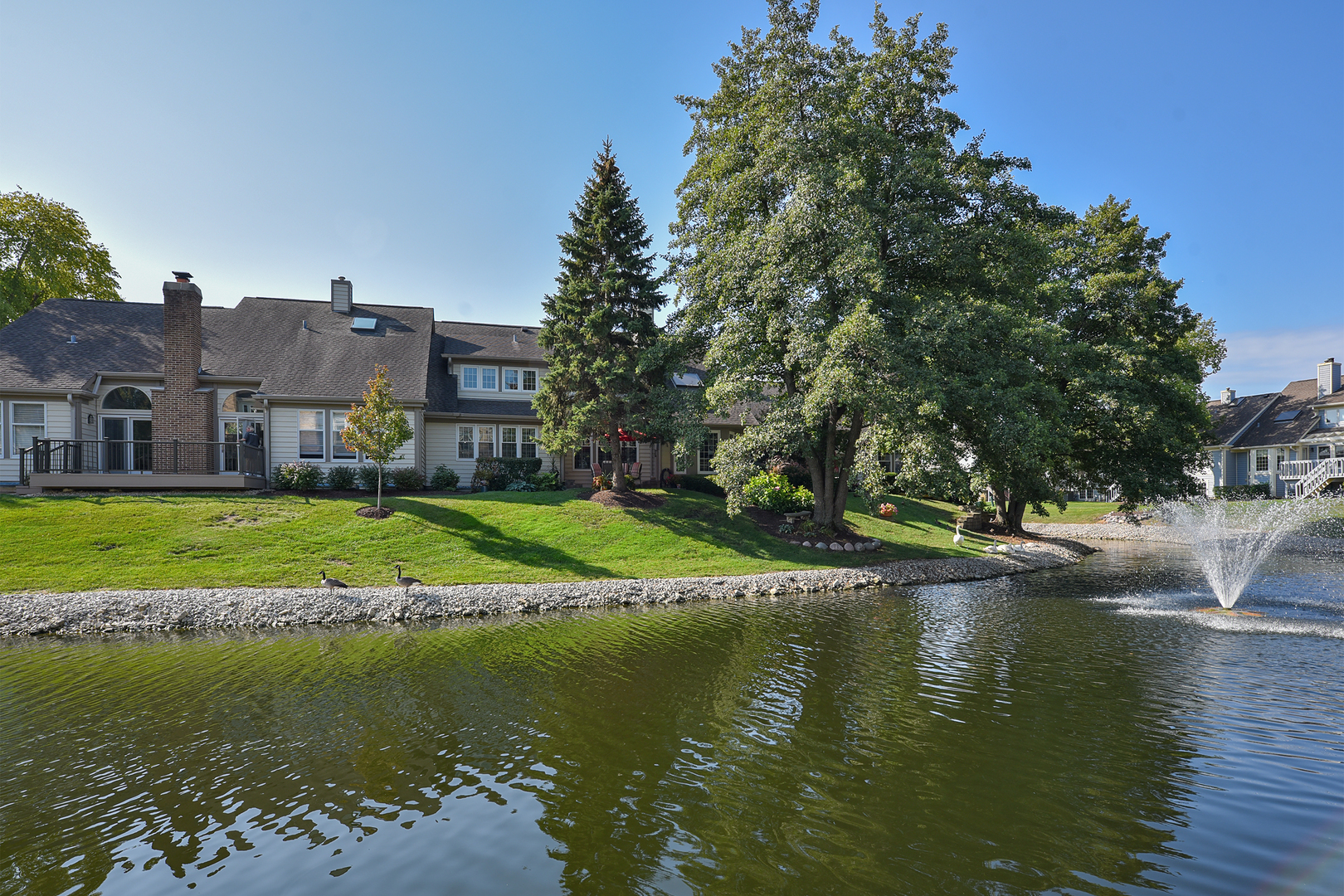 112 Kilchurn Lane, Inverness, IL 60067