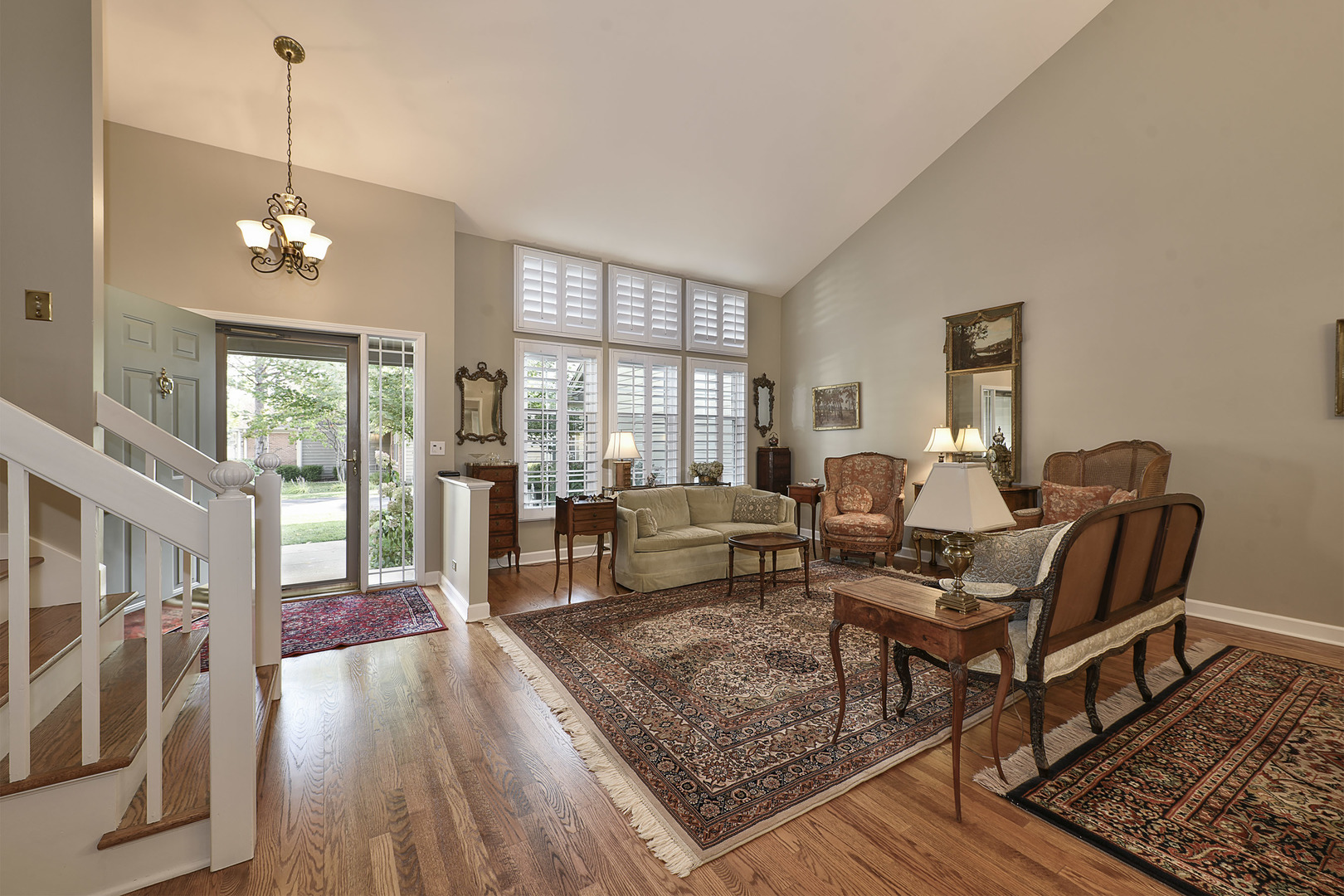 112 Kilchurn Lane, Inverness, IL 60067