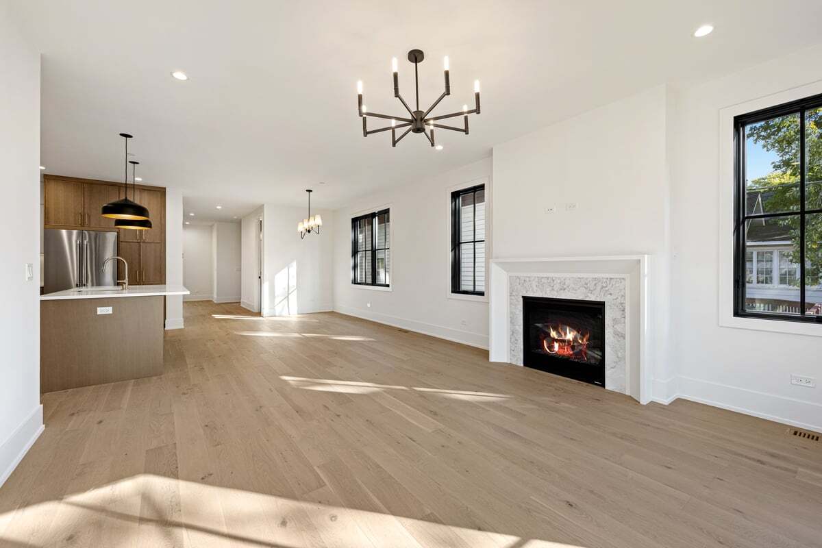 2422 Grant Street, Evanston, IL 60201