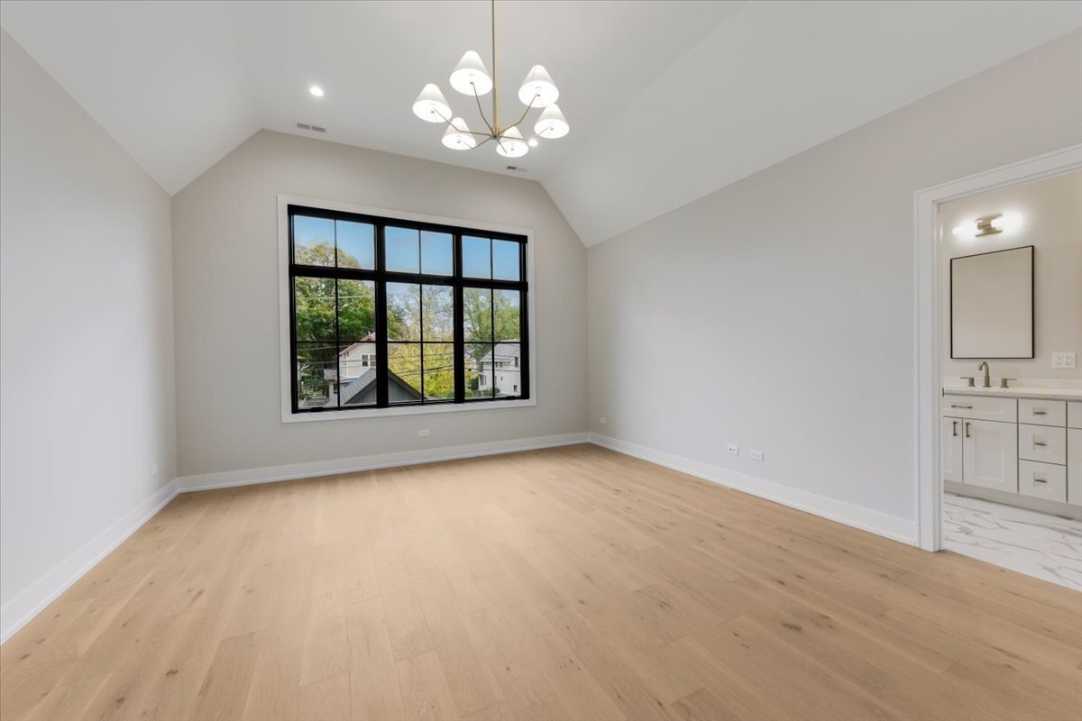 2422 Grant Street, Evanston, IL 60201