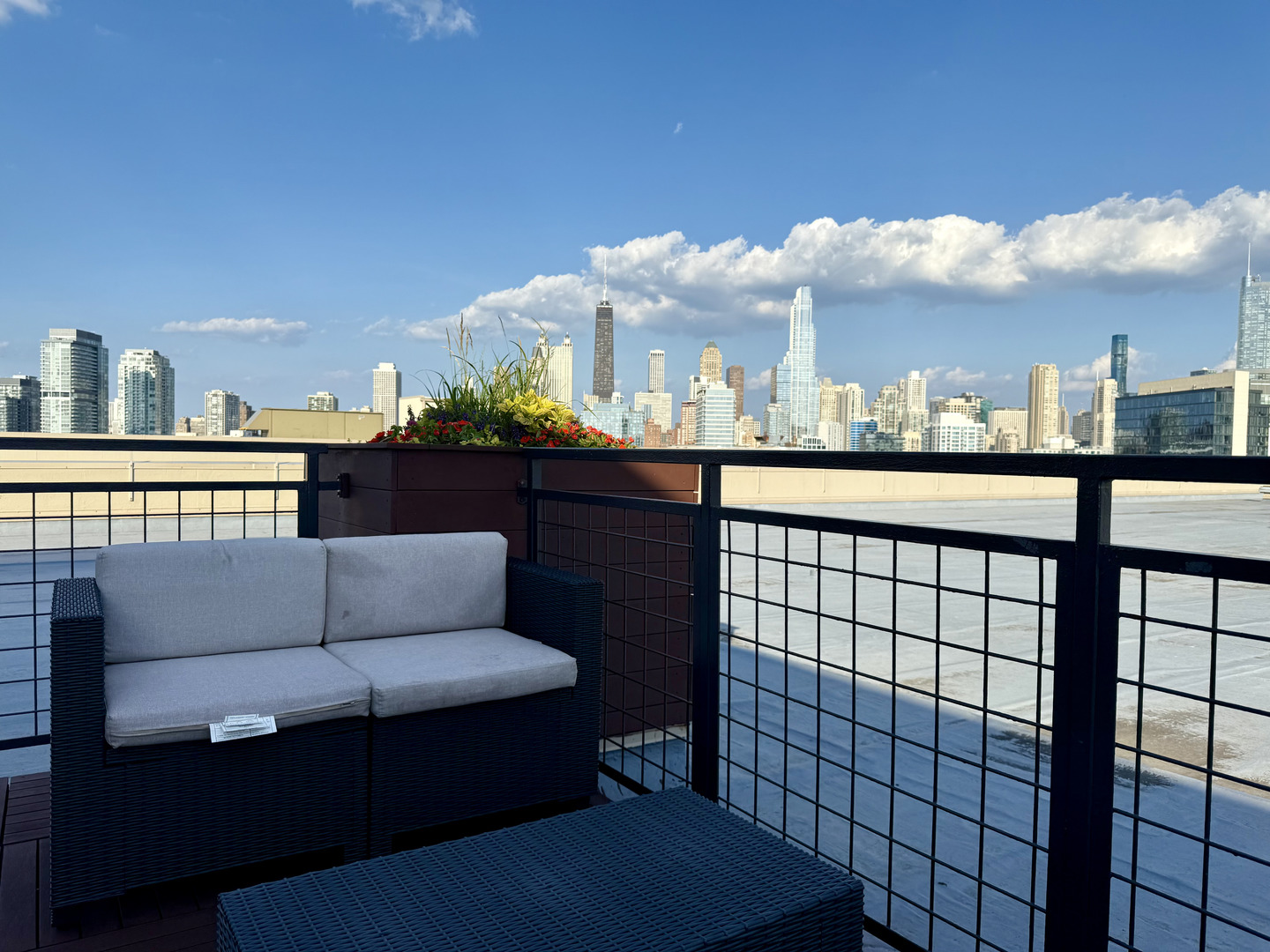900 N Kingsbury Street #861, Chicago, IL 60610