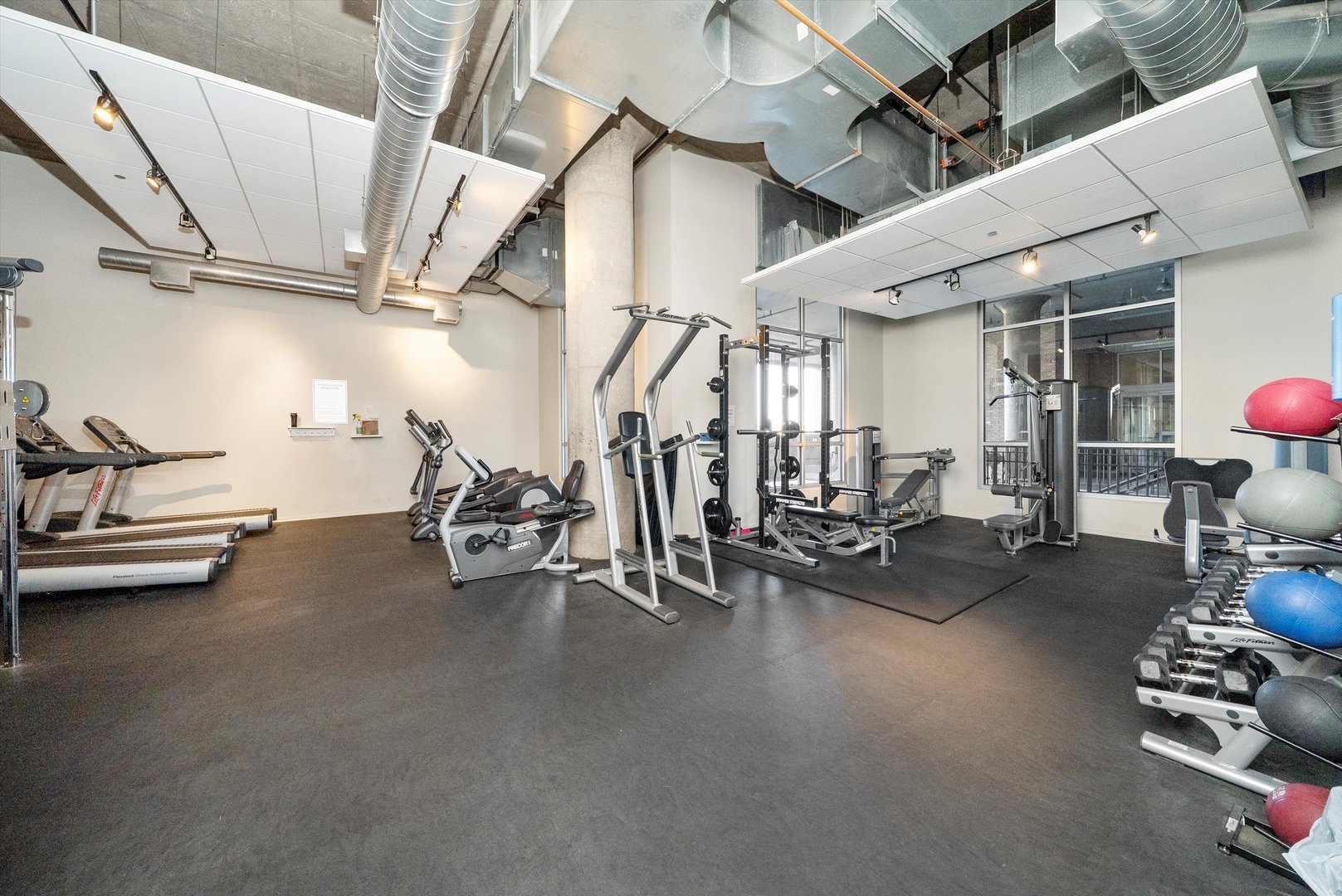 900 N Kingsbury Street #861, Chicago, IL 60610