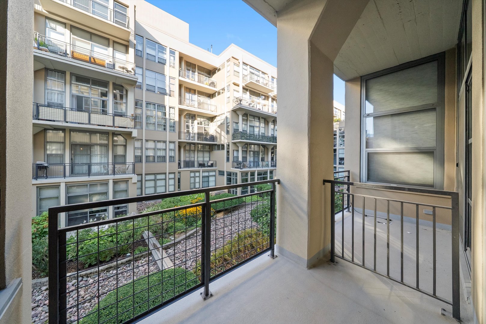 900 N Kingsbury Street #861, Chicago, IL 60610