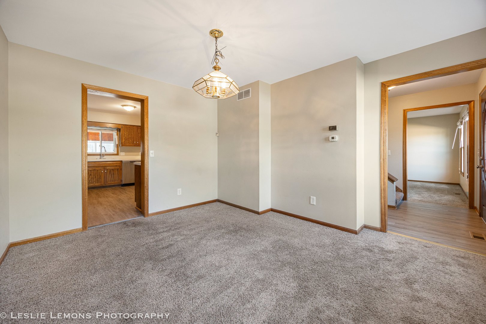 301 JUNIPER Drive, North Aurora, IL 60542