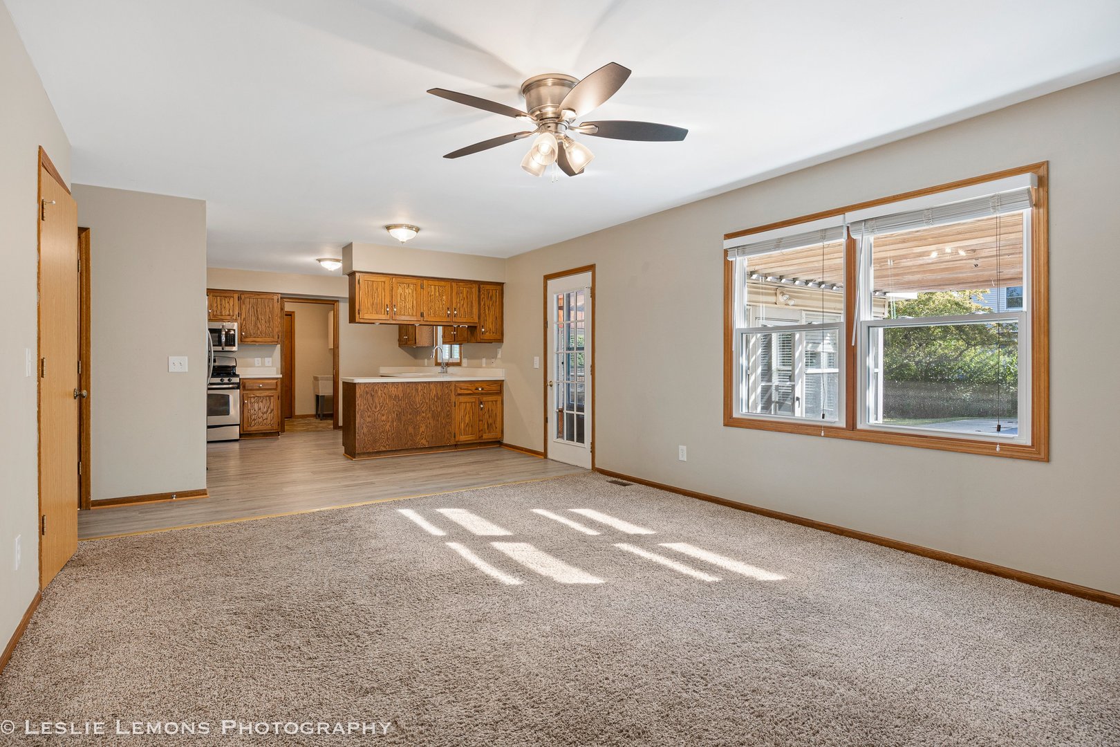 301 JUNIPER Drive, North Aurora, IL 60542