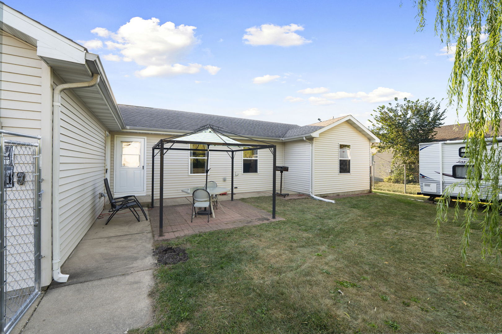 161 N Robert Drive, Godley, IL 60407