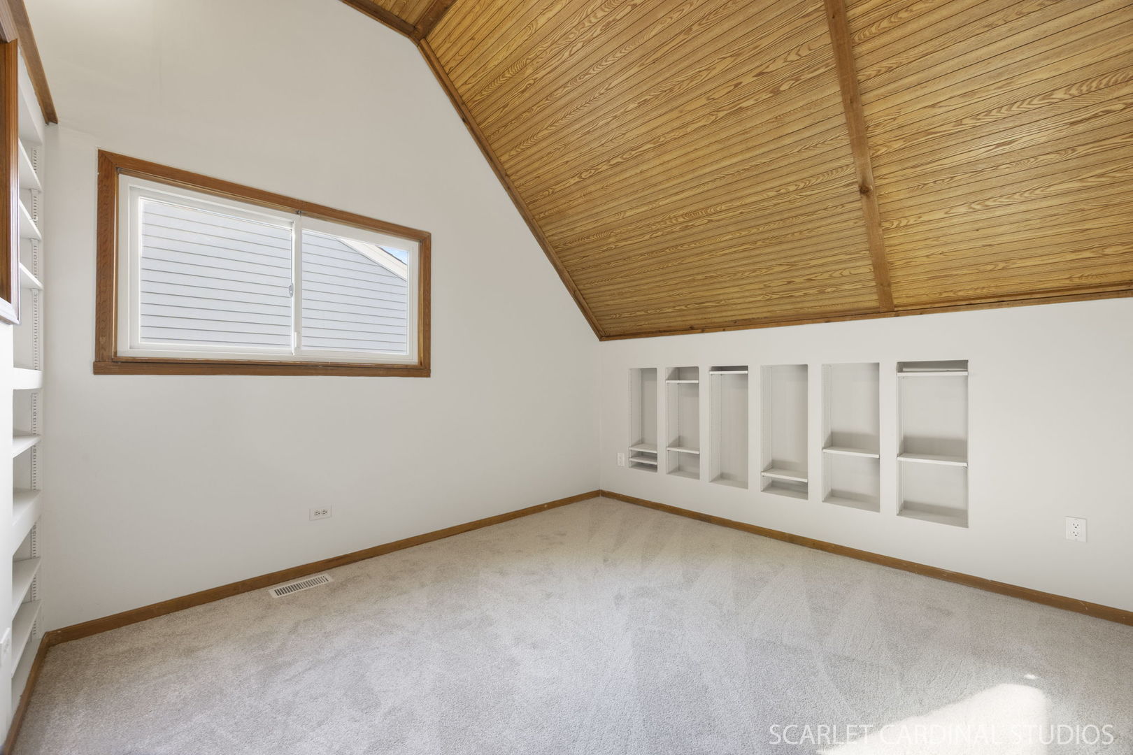 3S321 Blackthorn Lane, Warrenville, IL 60555