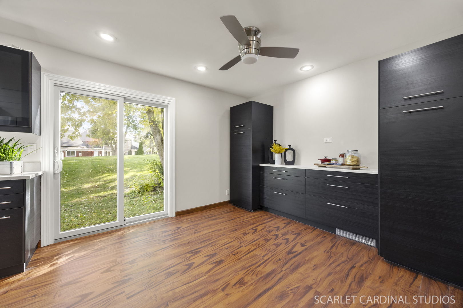 3S321 Blackthorn Lane, Warrenville, IL 60555