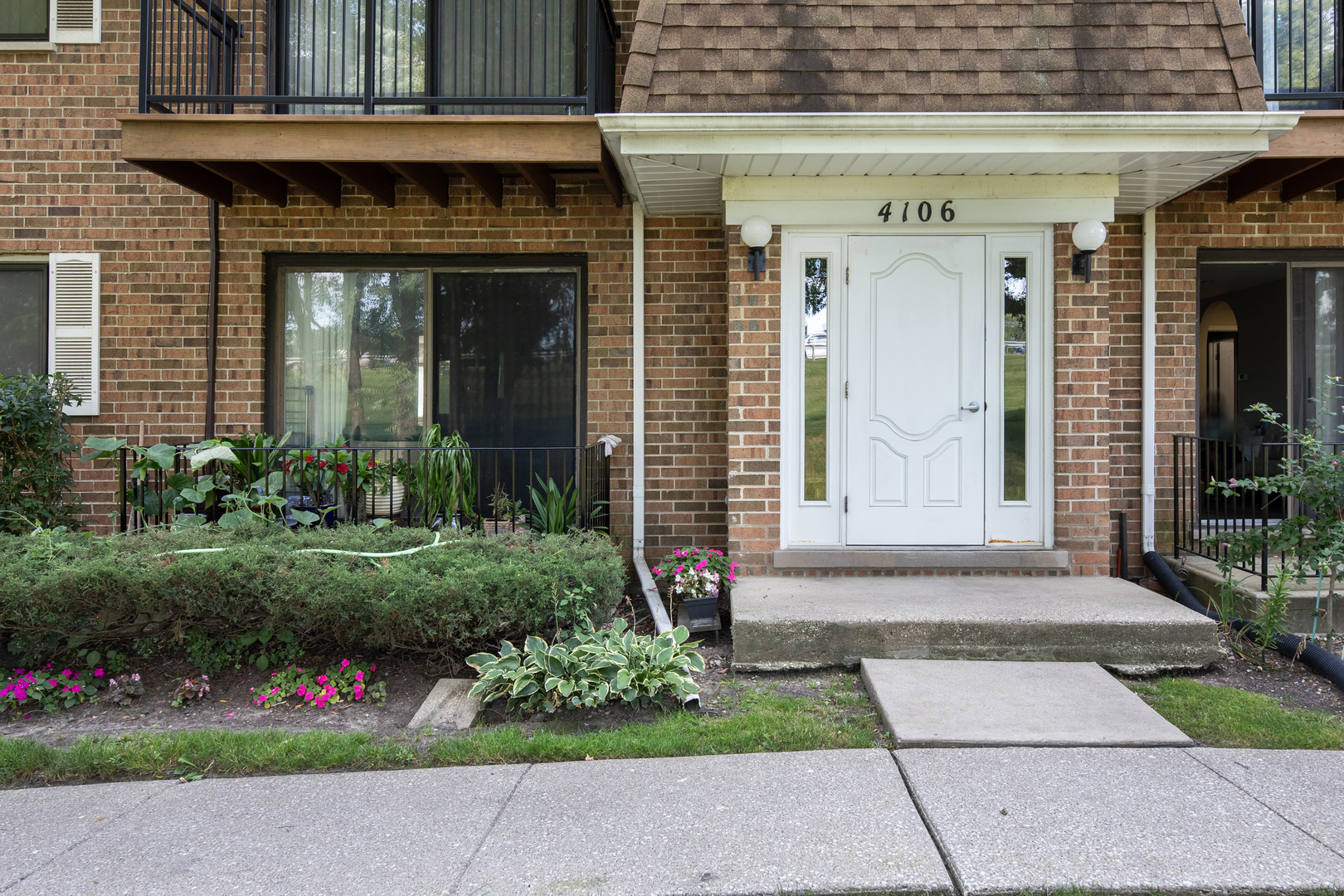 4106 Cove Lane #A, Glenview, IL 60025