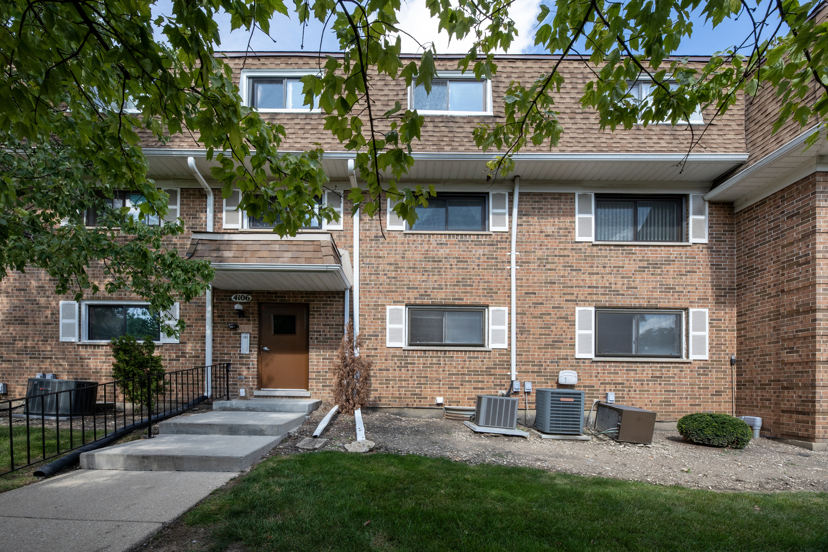 4106 Cove Lane #A, Glenview, IL 60025