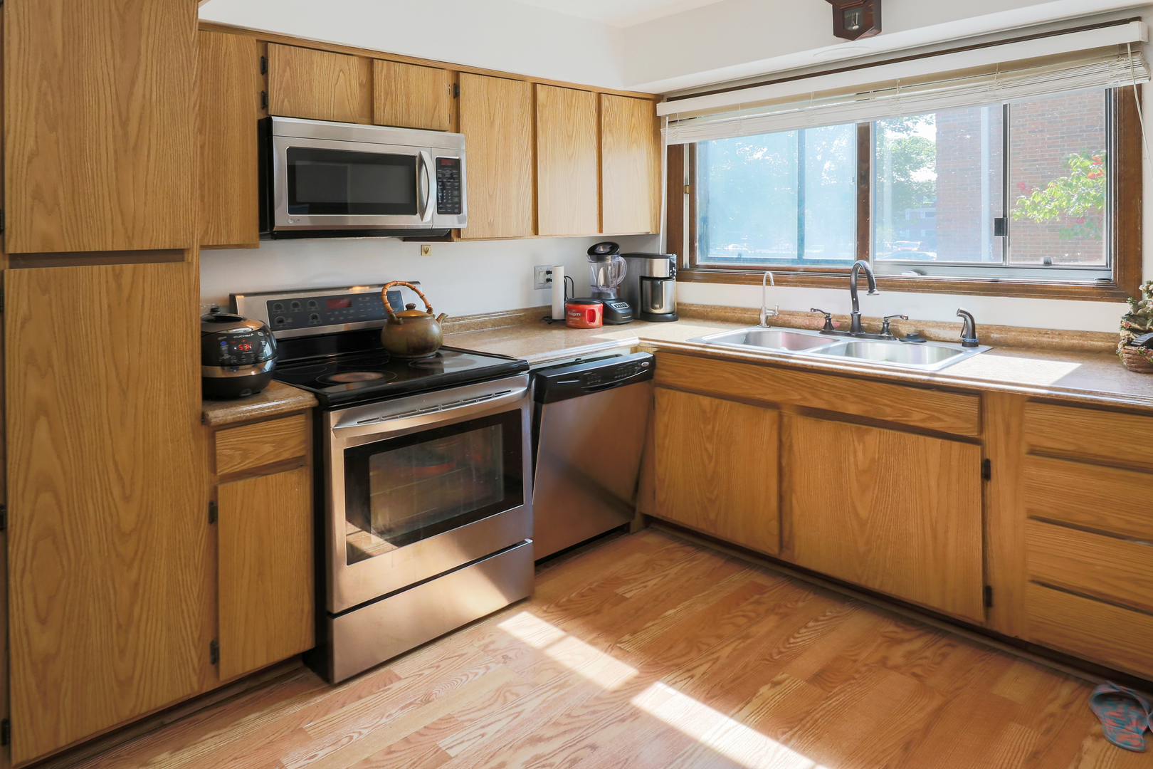 4106 Cove Lane #A, Glenview, IL 60025