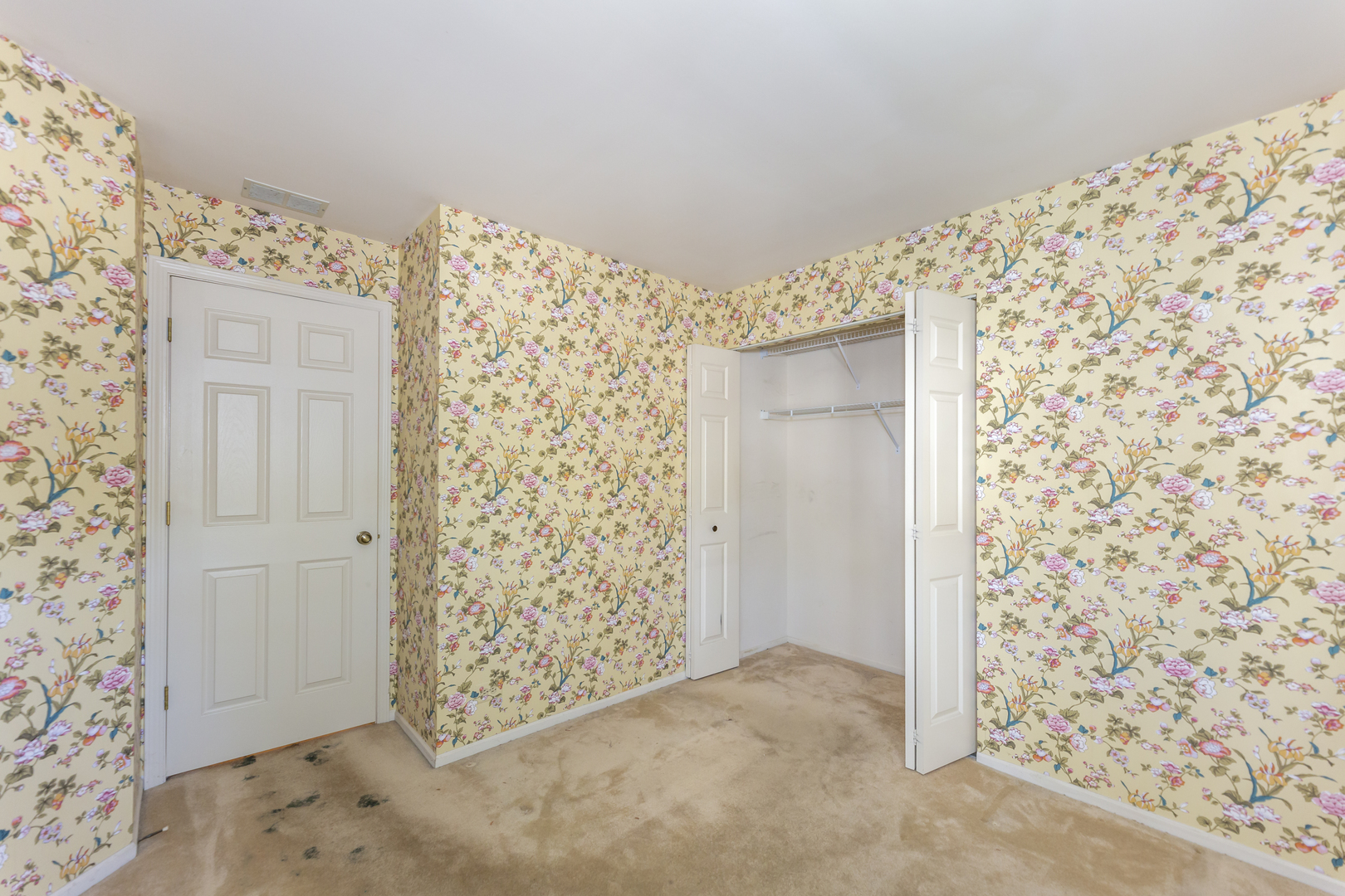 2119 Glasgow Court #0, Hanover Park, IL 60133