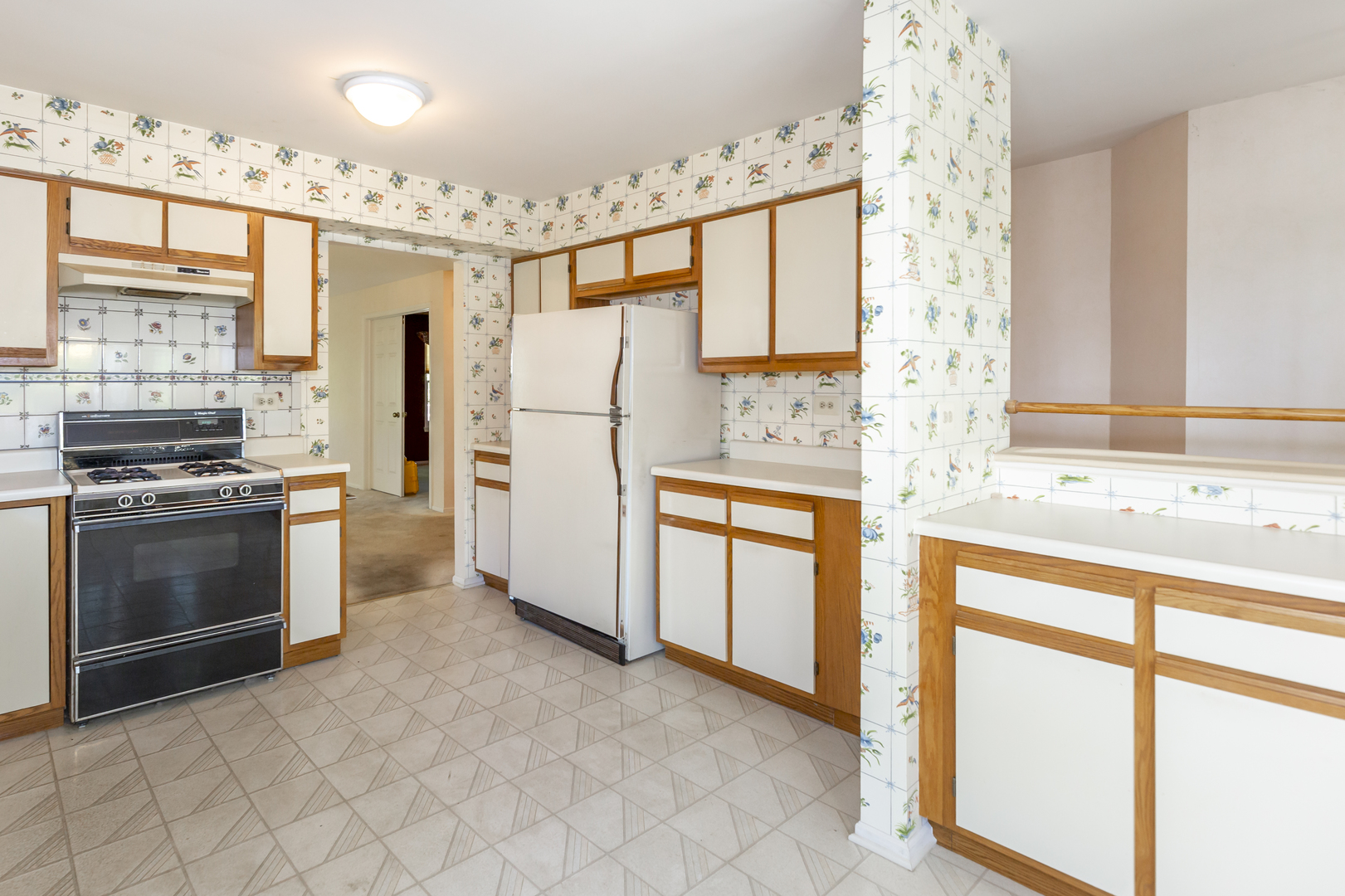 2119 Glasgow Court #0, Hanover Park, IL 60133