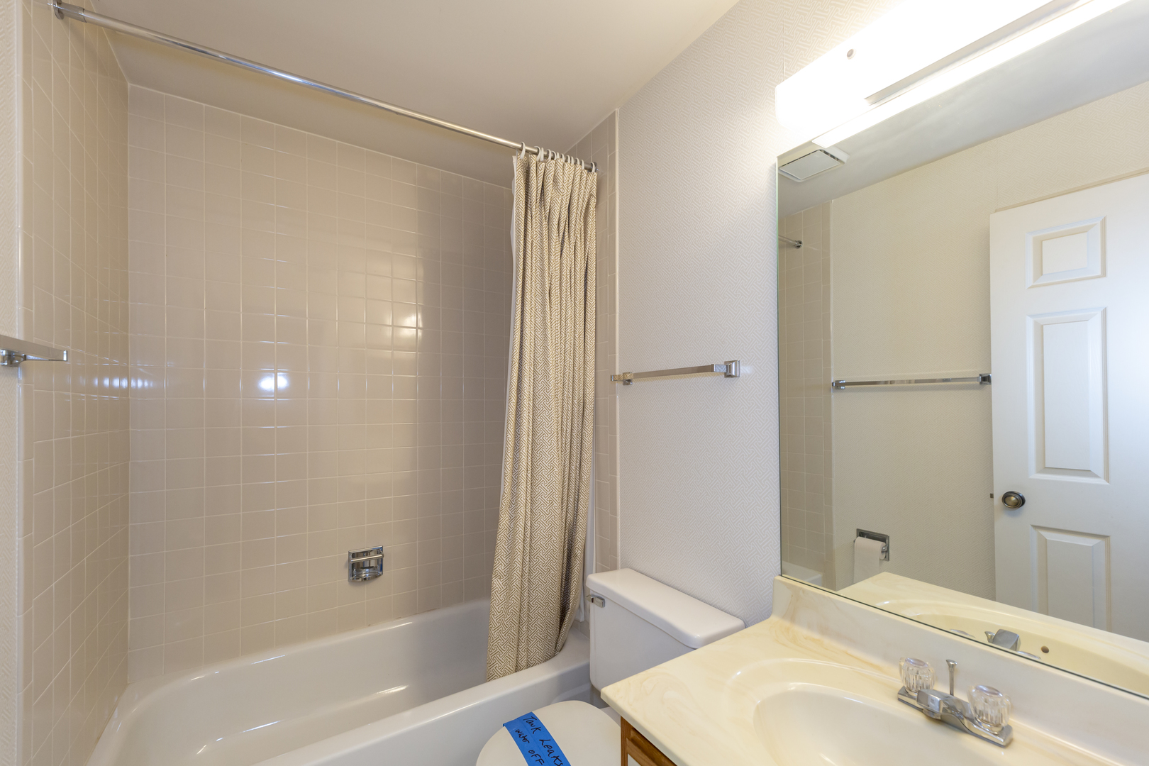 2119 Glasgow Court #0, Hanover Park, IL 60133